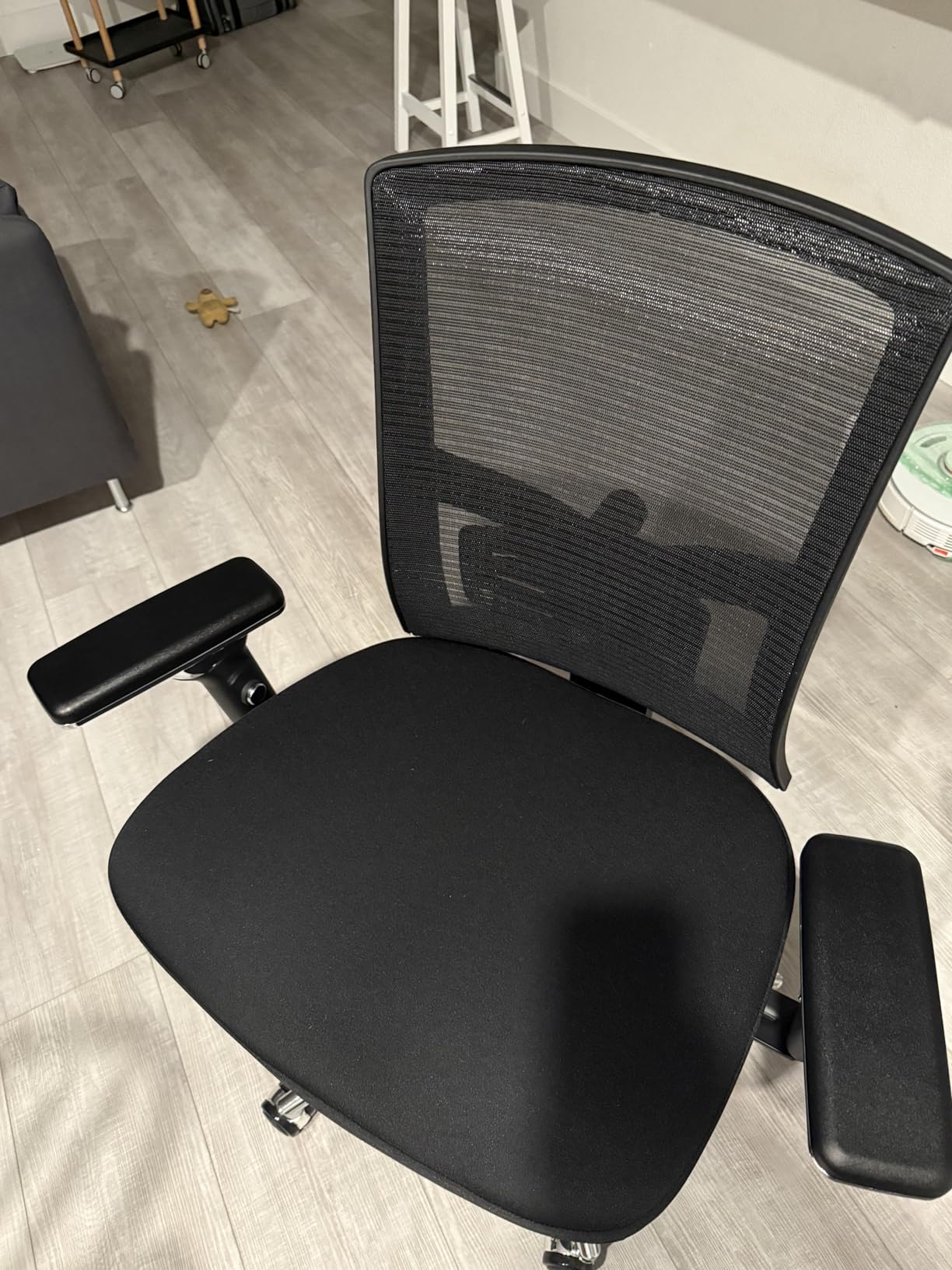 600lbs Big and Tall Office Chair,Oversized Ergonomic Breathable Mesh Desk Chair with W-Shape Thicken Seat Cushion,Computer Chair with Upgraded 4D Armrest,Lumbar Support for Heavy People All Day - Customer Photo 2