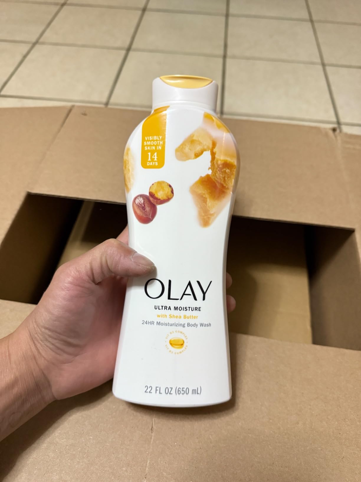 Olay Body Wash for Women, Hydrating & Moisturizing, Holiday Edition, With Plant Based Cleansers, B3 Complex, For All Skin Types, Spoonful of Sugar with Glazed Crème & Vanilla Custard Scent, 22 fl oz Customer Review Olay Body Wash for Women, Hydrating & Moisturizing, Holiday Edition, With Plant Based Cleansers, B3 Complex, For All Skin Types, Spoonful of Sugar with Glazed Crème & Vanilla Custard Scent, 22 fl oz - Customer Photo 3