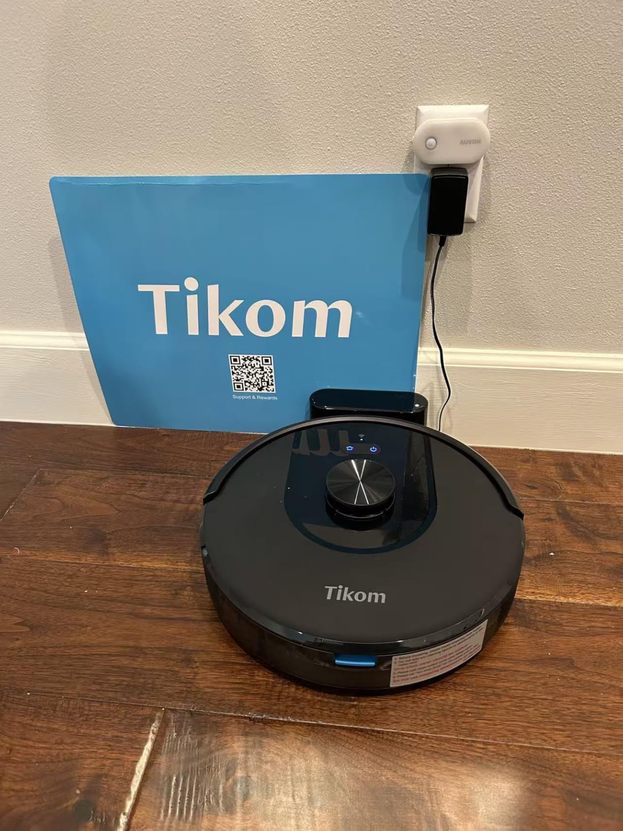 Tikom Robot Vacuum and Mop Combo, 6000 Pa Automatic Robotic Vacuum Cleaner, Smart Mapping, 150 Min Max, Ideal for Pet Hair, Hardfloors, Carpets, Home(L8000 Pro) - Customer Photo 1