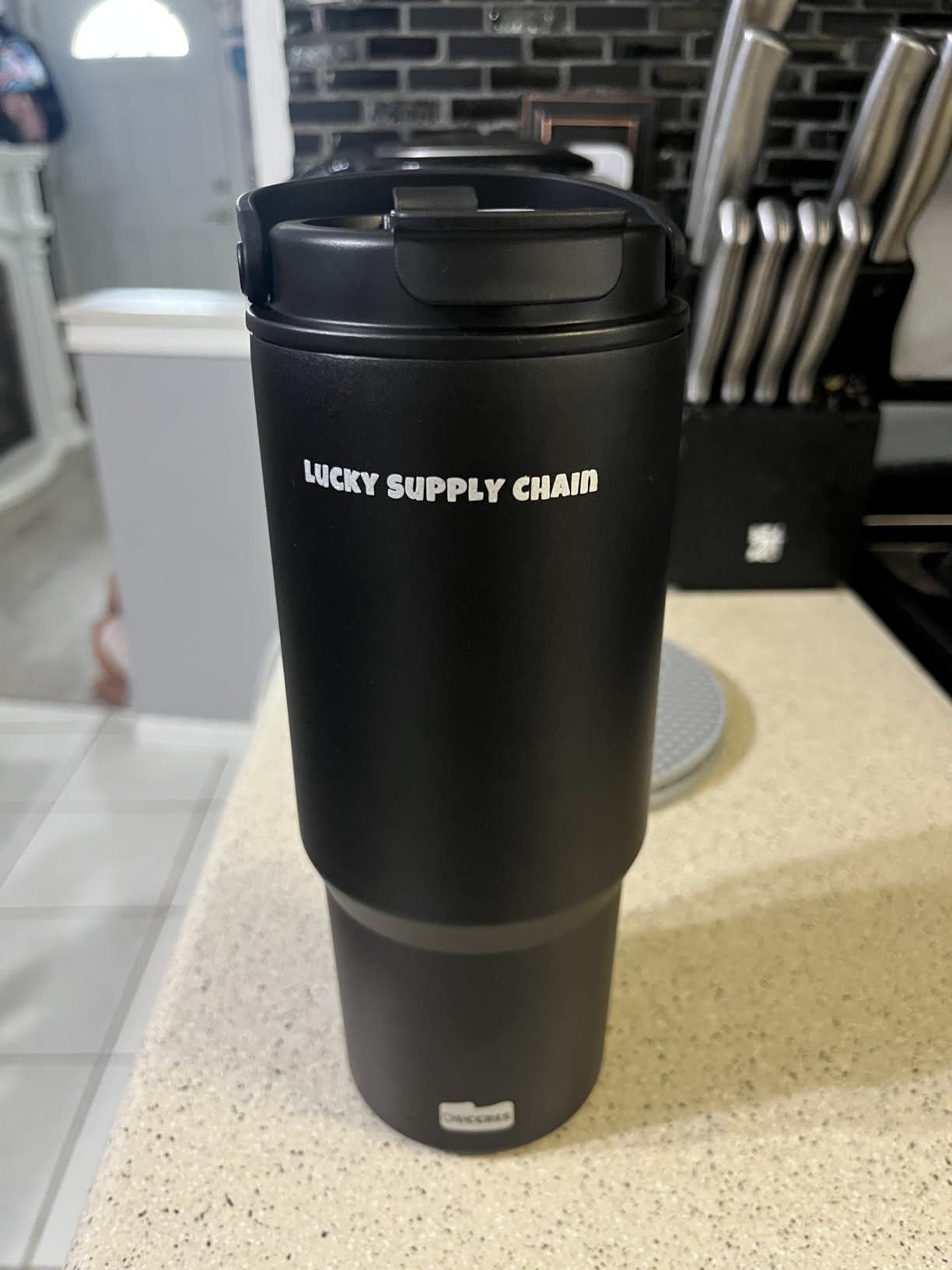 Water Bottle 24 oz-Stainless Steel Tumbler with Straw - Vacuum Insulated Water Bottle 24 oz for Home, Office or Car Reusable Cup With straw，Cold for 12 Hrs or Iced for 24 Hrs(Black) - Customer Photo 2