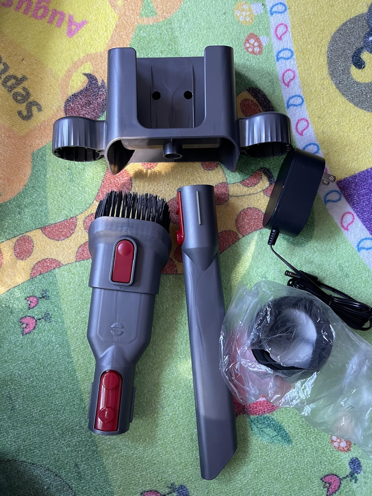 Cordless Vacuum Cleaner, 48KPa 580W 65Mins Vacuum Cleaner for Home, Anti-Tangle Self-standing Stick Vacuum with Scented Tablet, Upgraded Dust Cup Scraping, Vacuum Cordless for Pet Hair/Carpet/Floors - Customer Photo 1
