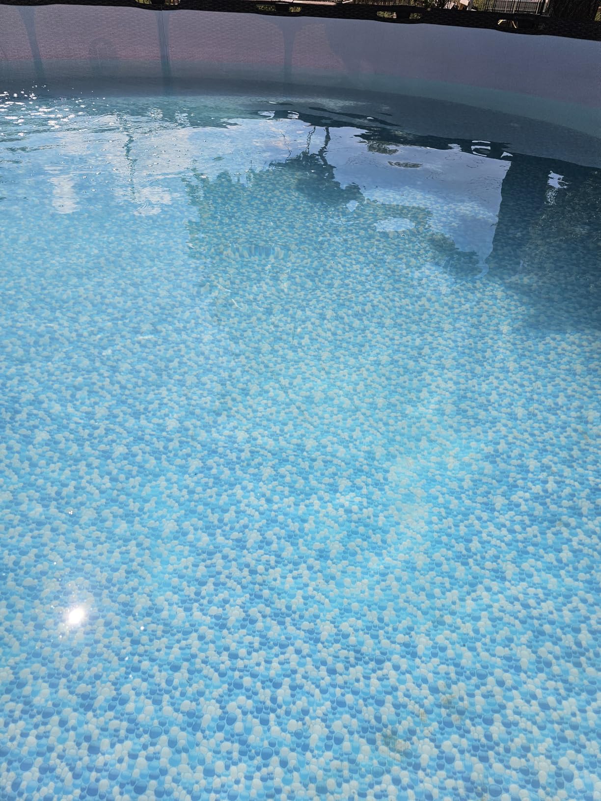 (2025 Upgrade) AIPER Scuba SE Cordless Pool Cleaner, Upgrade 95-Min Runtime, Smart Self-Parking, Pool Vacuum for Above-Ground Pools up to 860 Sq.ft - Customer Photo 2