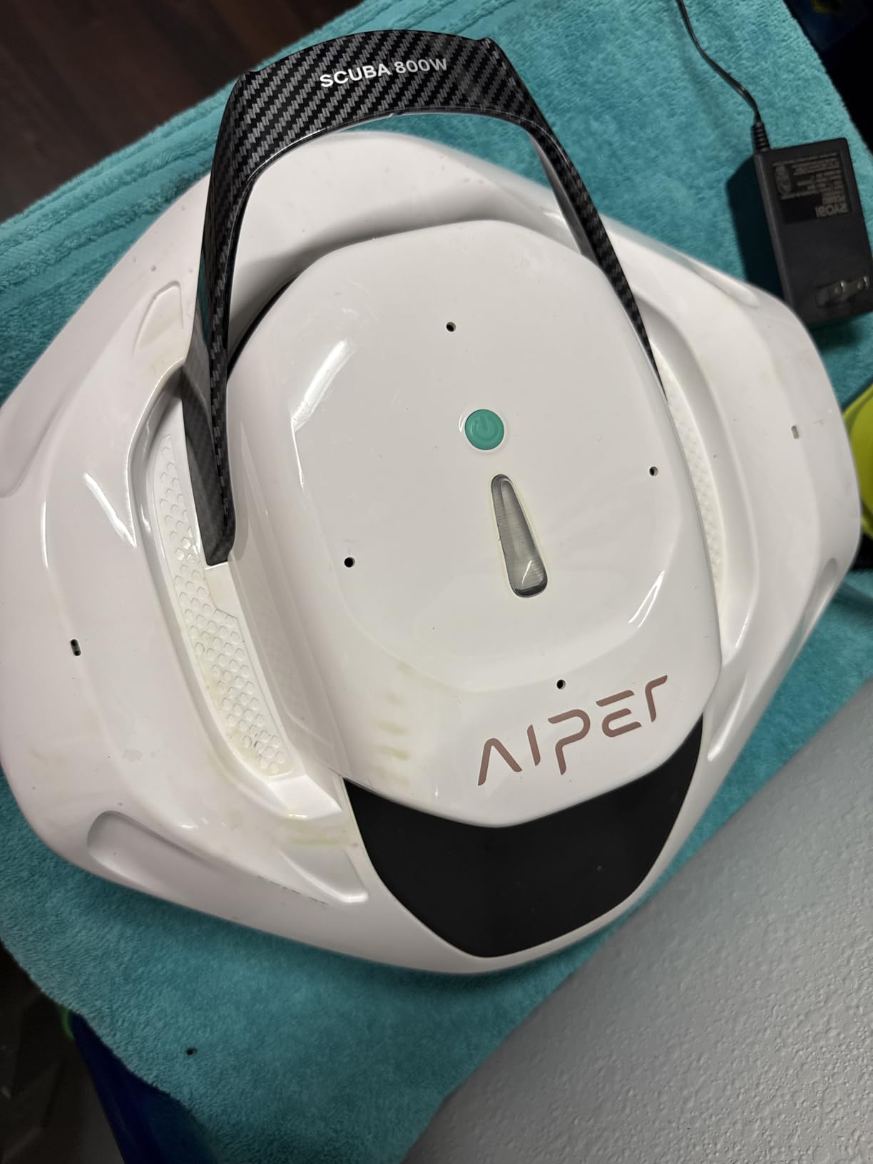 AIPER Cordless Robotic Pool Cleaner, Pool Vacuum Lasts 90 Mins, LED Indicator, Self-Parking, Ideal for Above-Ground Flat Pool up to 860 sq.ft - Customer Photo 2