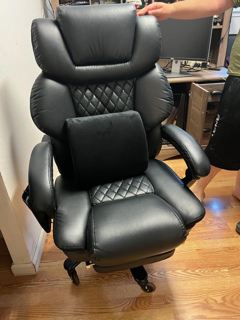 650LBS Massage Office Chair, PU Big and Tall Office Chairs with Vibration Kneading 4-Points, Oversized Ergonomic Reclining Executive Chair with Footrest, High Back Thick Cushion Gaming Chair,Black - Customer Photo 2
