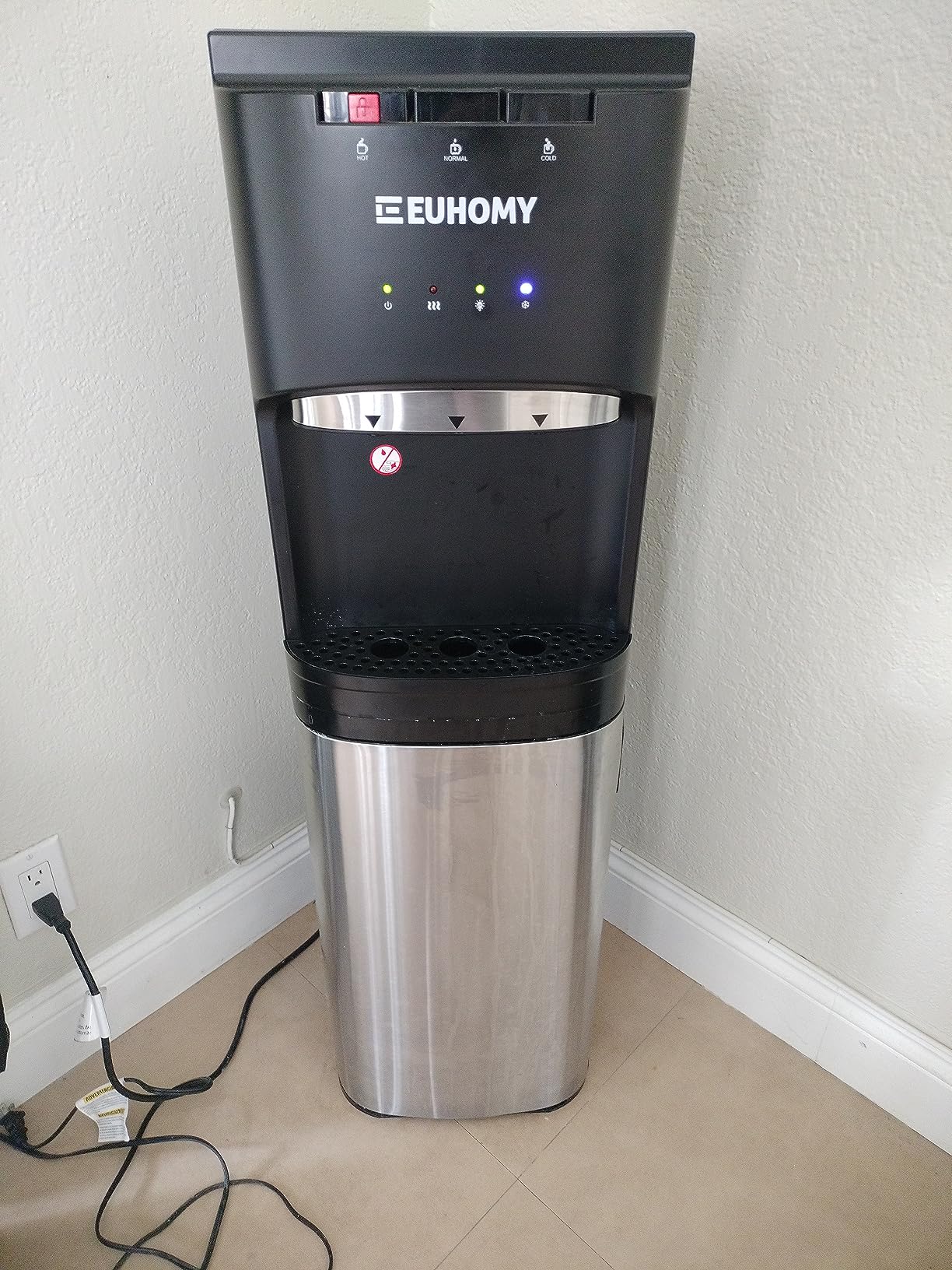 Euhomy Top Loading Water Cooler Dispenser with Ice Maker Machine, Hot & Cold Water Cooler for 5 Gallon Bottle, 33lbs Ice in 24Hrs, Child Safety Lock, Water Dispenser for Home, Office, Black - Customer Photo 1