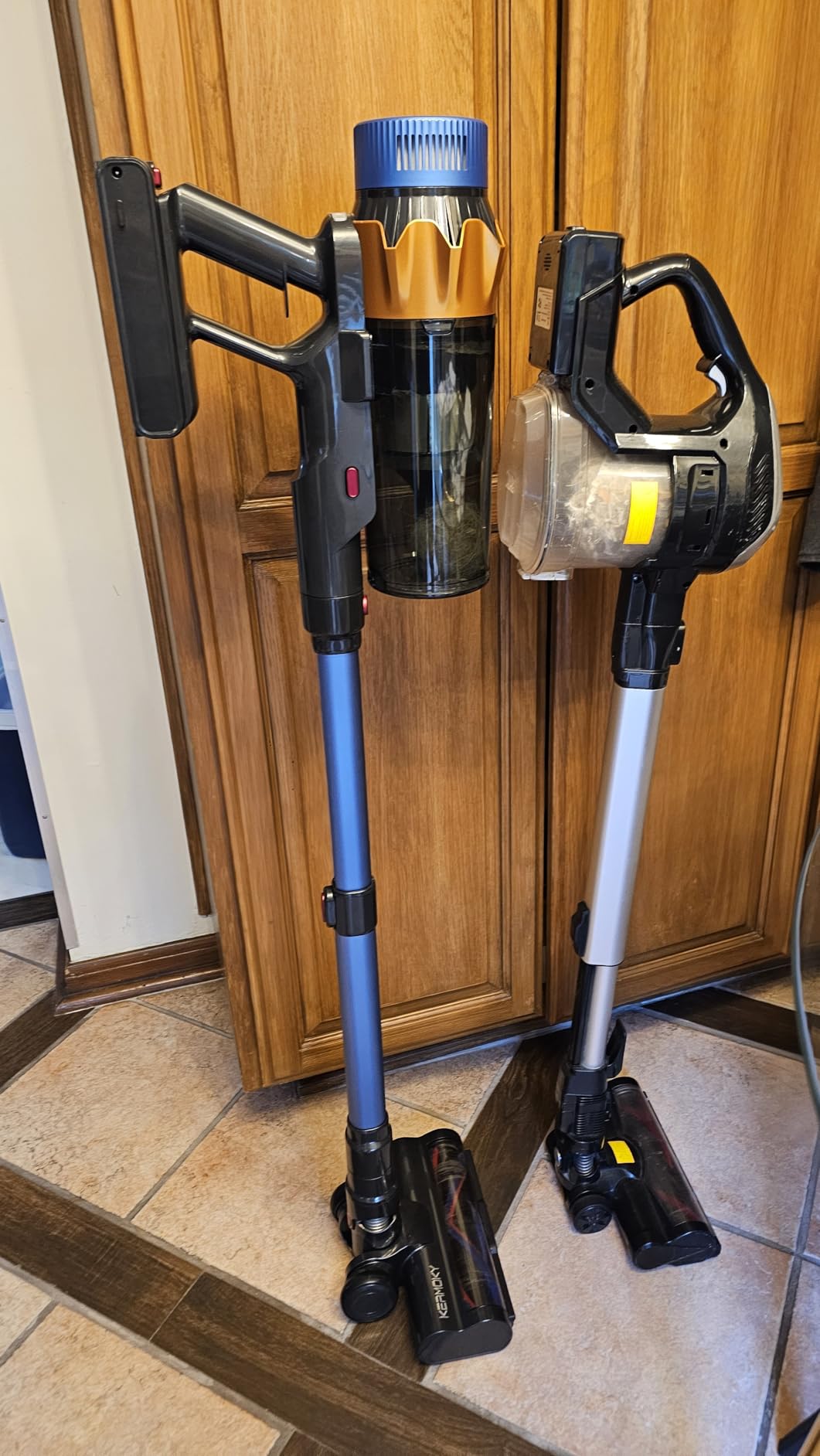 Cordless Vacuum Cleaner, 580W 48KPA 70Mins Vacuum Cleaners for Home, Self-standing Stick Vacuum with Aromatherapy, Anti-Tangle Brush, Wall Mount Charging Vacuum for Hardwood Floor/Carpet/Pet Hair - Customer Photo 3