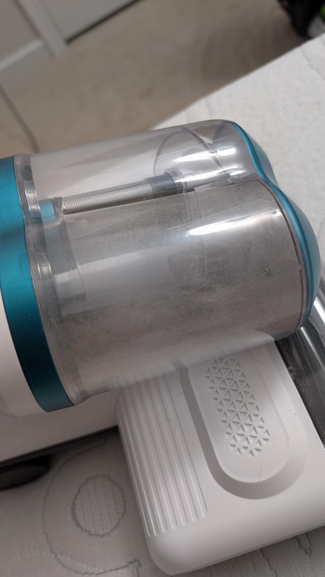 Mattress Vacuum Cleaner, 16Kpa Bed Vacuum Cleaner with 253.7nm UV-C Light, 30000 RPM/Min Dual Brushroll Rotation & Ultrasonic Tech, 10'' Dual Widened Suction Port, 500W Corded - Customer Photo 2