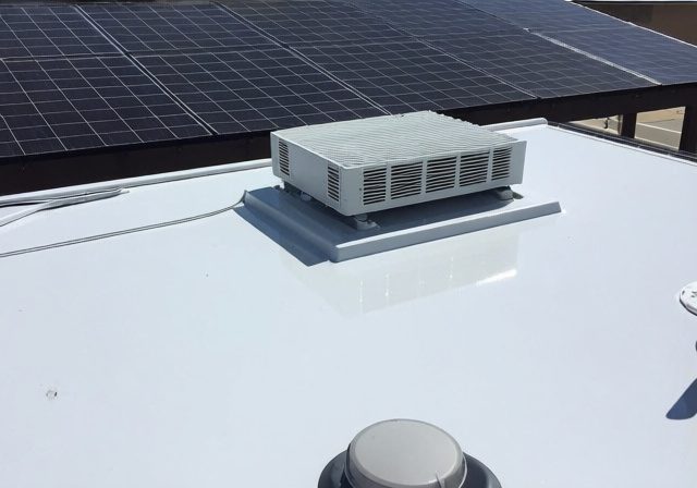 Best 12V RV Air Conditioner Reviews [cy]: Complete Guide - RosenberryRooms