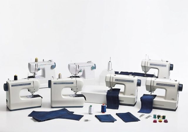 Best Beginner Sewing Machine For Denim [cy]: 8 Heavy Duty Models Tested - RosenberryRooms