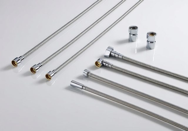 Best Bathroom Faucet Hoses [cy]: 10 Models Tested & Reviewed - RosenberryRooms