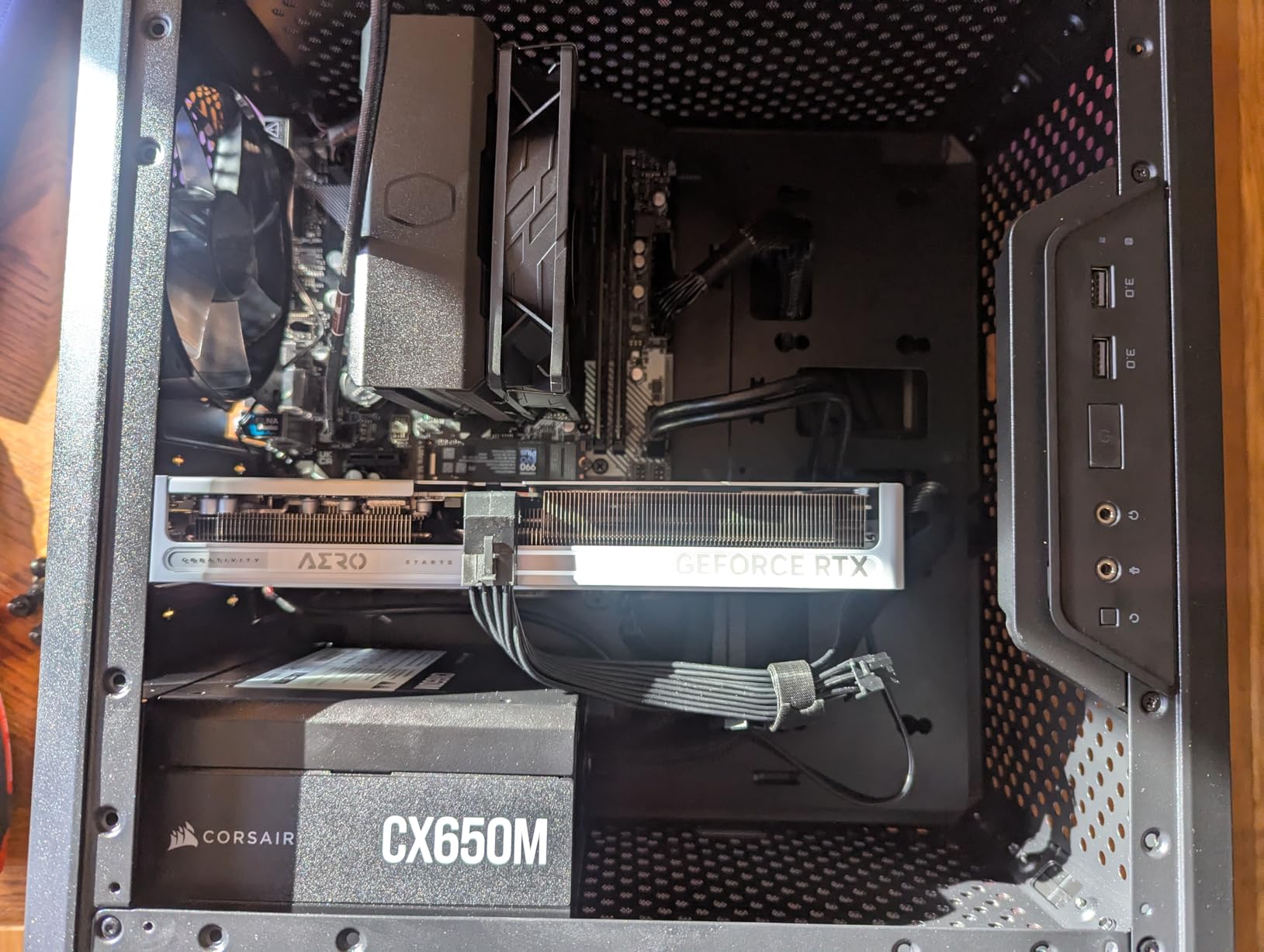 Cooler Master MasterBox Q300L Micro-ATX PC Case - Compact mATX Computer Case with Magnetic Dust Filters, Modular Adjustable I/O Panel, Perforated Airflow Design, 1 x 120mm Pre-Installed Fan, Black customer photo 1