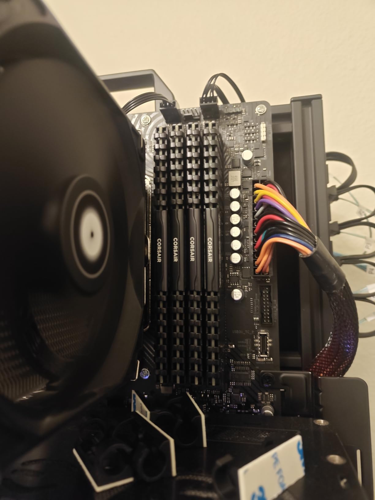 CORSAIR Vengeance LPX DDR4 RAM 32GB (2x16GB) 3200MHz CL16-20-20-38 1.35V Intel AMD Desktop Computer Memory - Black (CMK32GX4M2E3200C16) customer photo 1