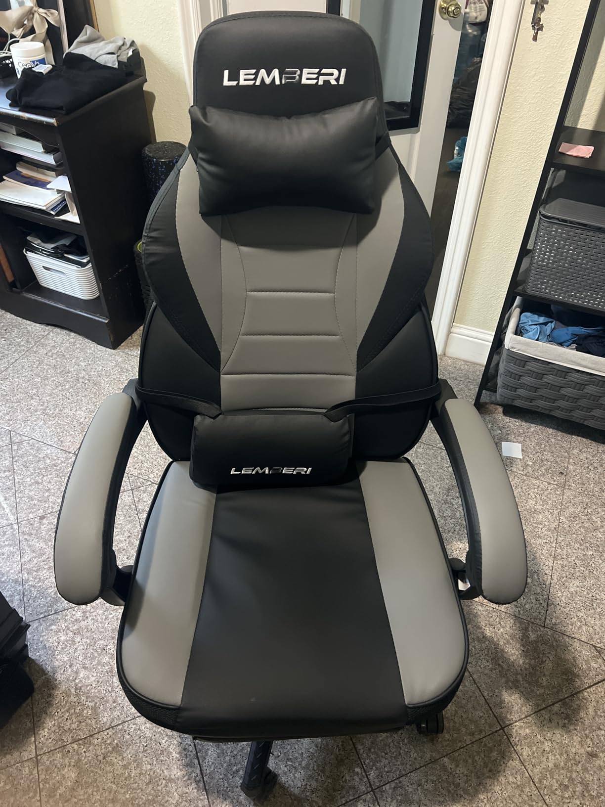 LEMBERI Video Game Chairs with footrest, Big and Tall Gamer Chair for Adults, 400lb Capacity, Racing Style Computer Chair with Headrest and Lumbar Support customer photo 2