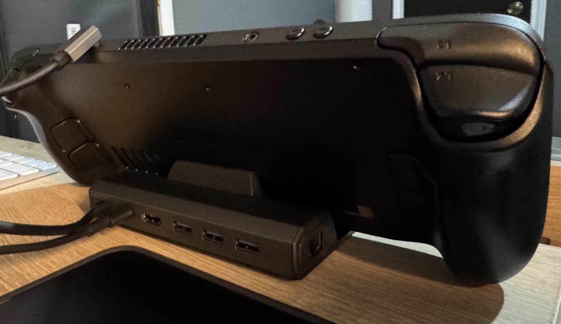 JSAUX Upgraded Docking Station 4K@120Hz for Steam Deck OLED/ROG Ally X/Legion Go (S)/MSi Claw, 6-in-1 Steam Deck Dock with HDMI 2.1, Gigabit Ethernet, 3 USB 3.0, 100W Charge for Steam Deck LCD-HB0603 customer photo 2