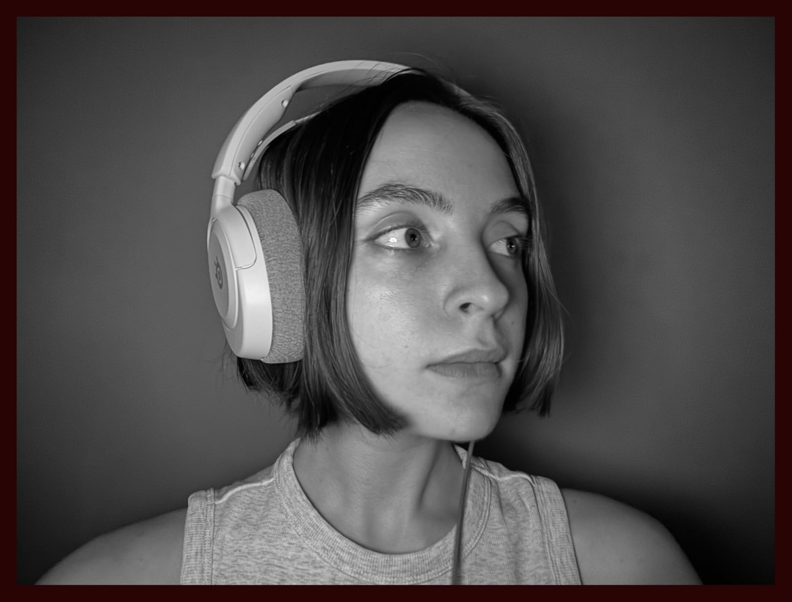 SteelSeries Arctis Nova 1 Multi-System Gaming Headset - Hi-Fi Drivers - 360 Spatial Audio - Comfort Design - Durable - Ultra Lightweight - Noise-Cancelling Mic - PC, PS5/PS4, Switch, Xbox - Black customer photo 1