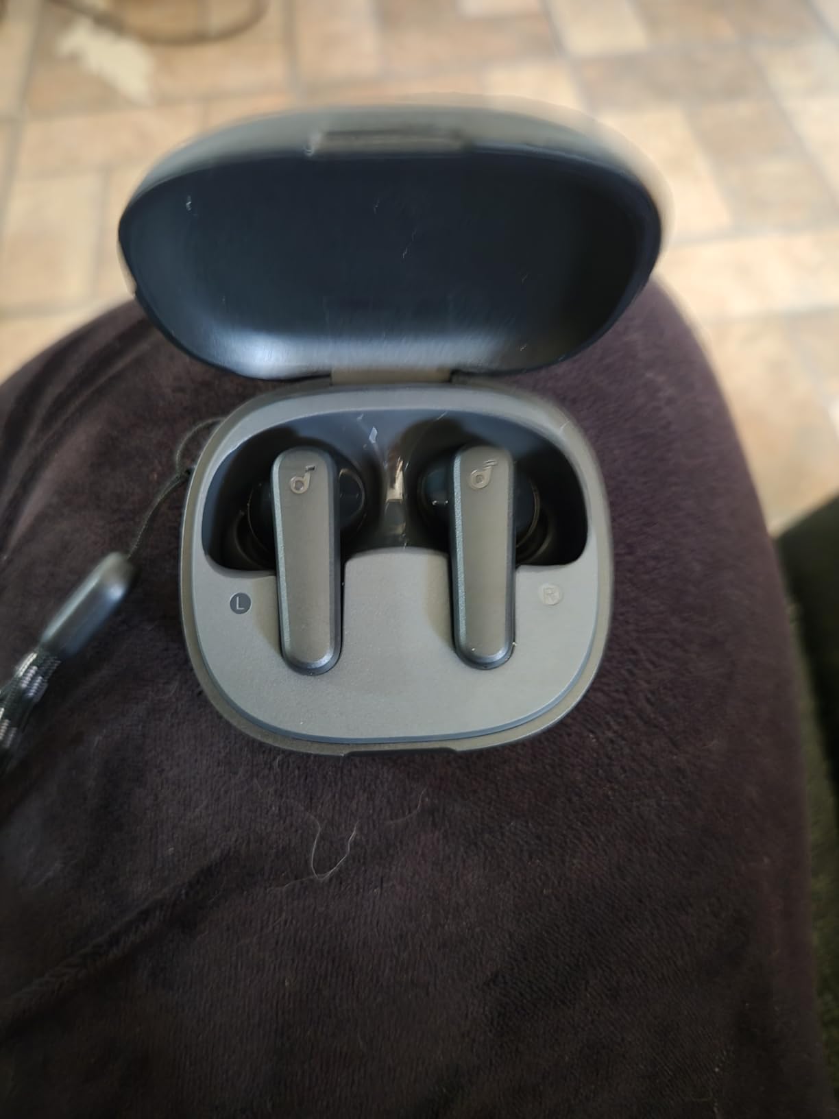 Soundcore by Anker P20i True Wireless Earbuds, 10mm Drivers with Big Bass, Bluetooth 5.3, 30H Long Playtime, Water-Resistant, 2 Mics for AI Clear Calls, 22 Preset EQs, Customization via App customer photo 2