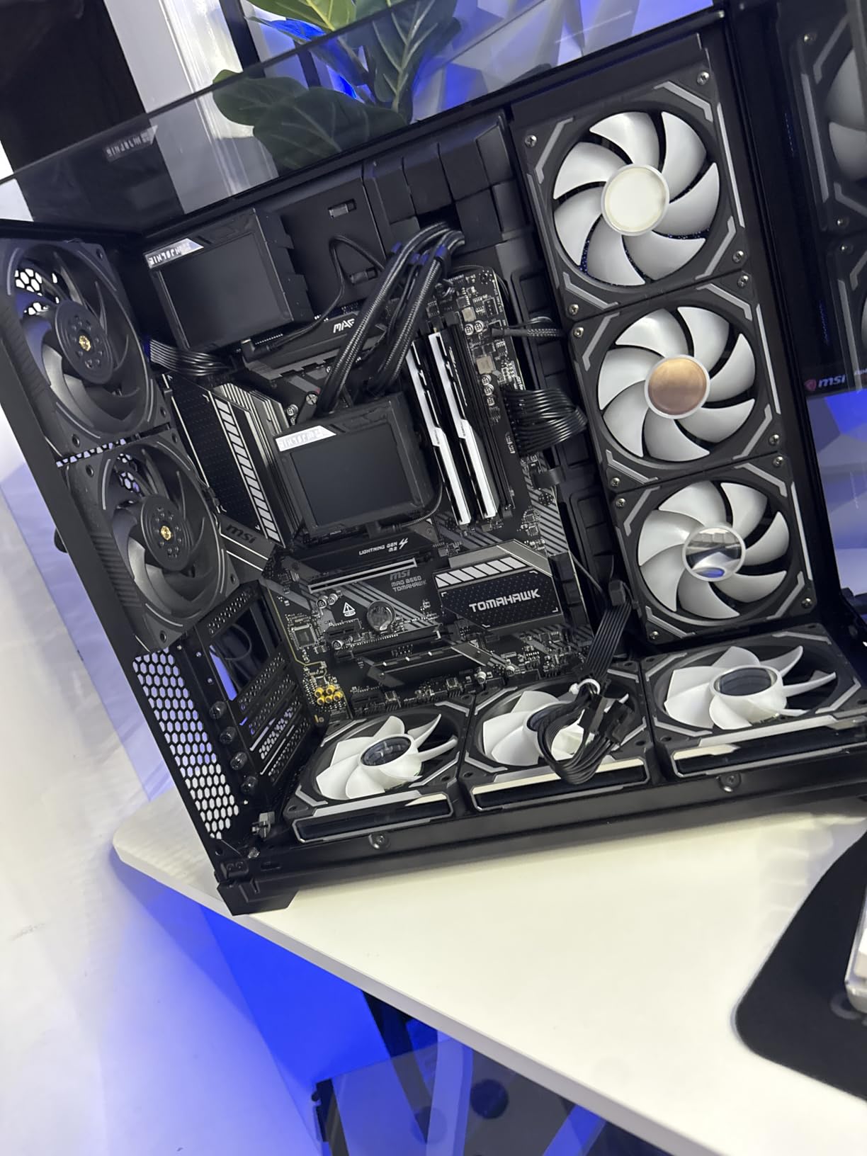 MSI MAG A750GL PCIE5, Fully Modular Compact Gaming 750W Power Supply, 80+ Gold, ATX 3.1 & PCIe 5.1 Ready, Native Dual-Color 12V-2x6 Cable, 10 Year Warranty customer photo 2