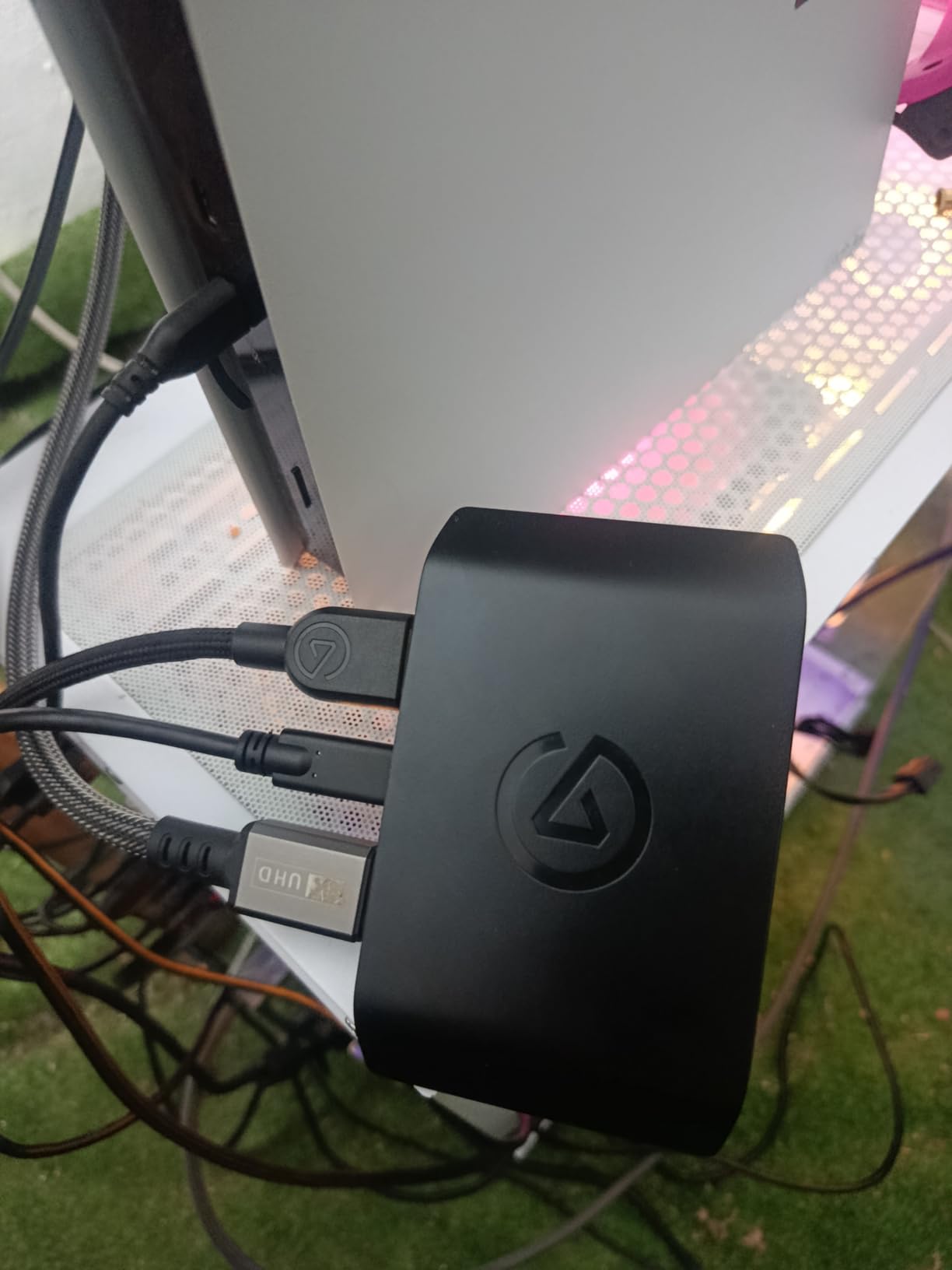 Elgato 4K X - Capture Up to 4K144 with Ultra-Low Latency on PS5|Pro, Xbox Series X|S, Nintendo Switch 2, OBS and More, HDMI 2.1, VRR, HDR10, USB 3.2 Gen 2, for Streaming & Recording, PC|Mac|iPad customer photo 1