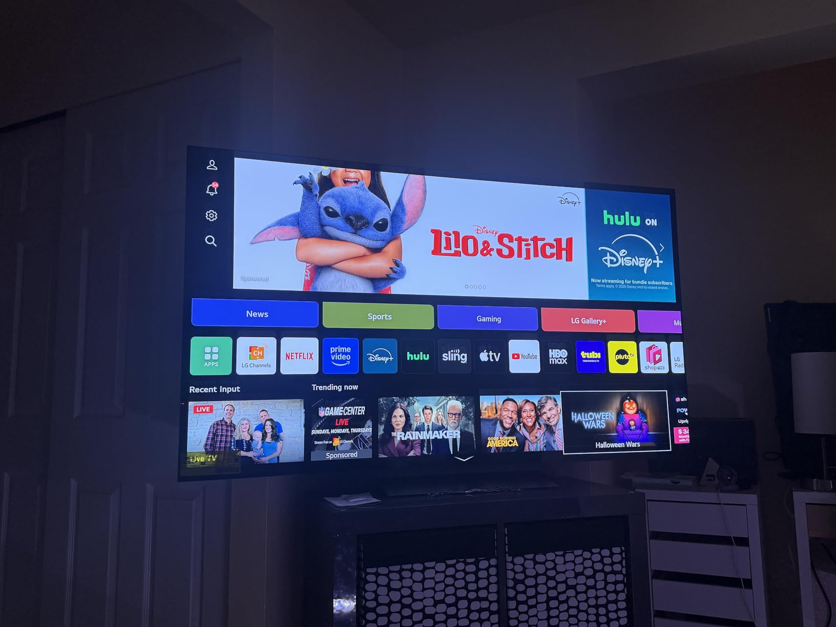 LG 65-Inch Class OLED evo C4 Series Smart TV 4K Processor Flat Screen with Magic Remote AI-Powered with Alexa Built-in (OLED65C4PUA, 2024) customer photo 1