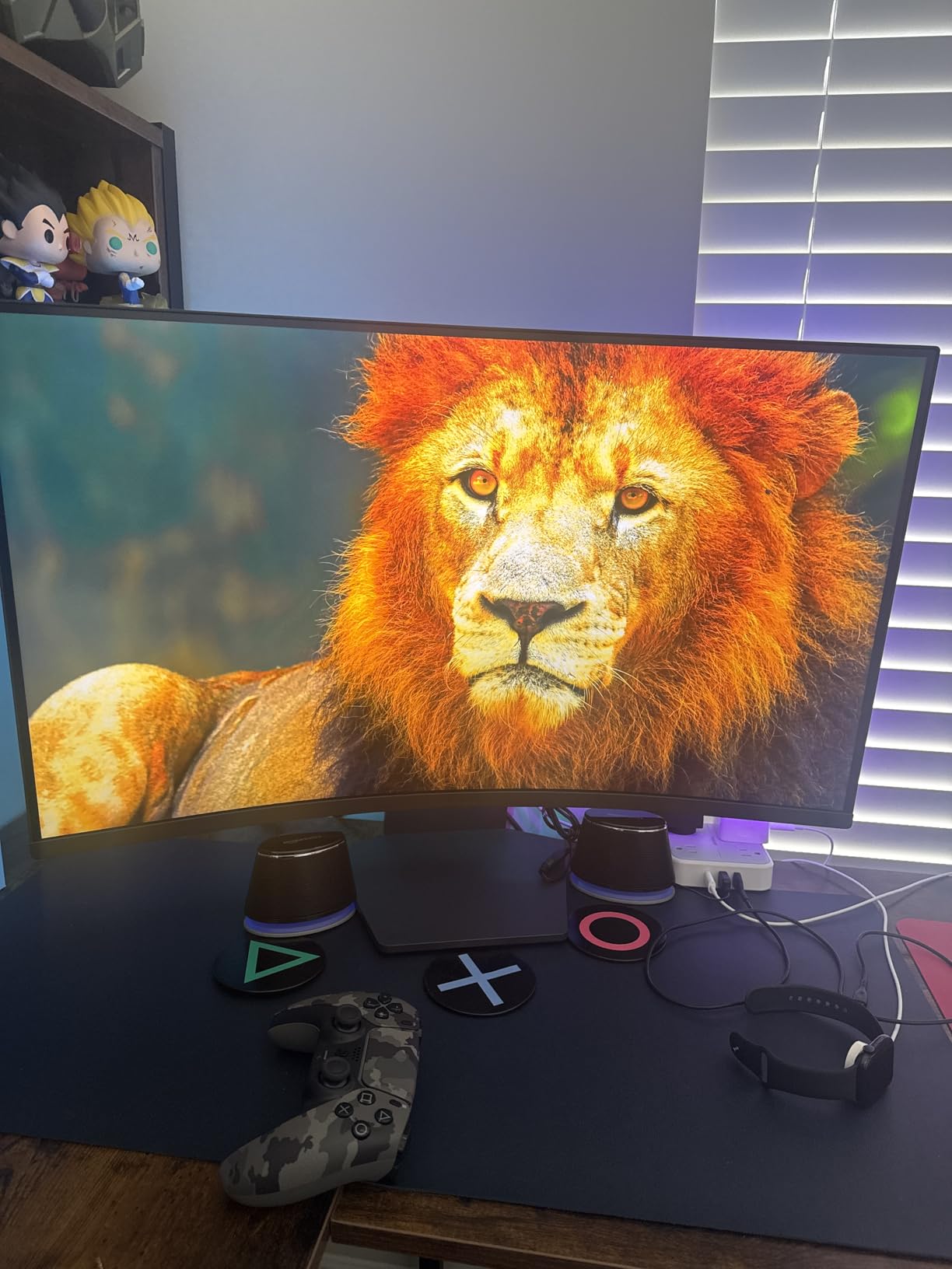 LG 32GS60QC-B Ultragear 32-inch Curved Gaming Monitor QHD (2560x1440) 180Hz 1ms 1000R AMD FreeSync HDR10 HDMIx2 DisplayPort Borderless Design Black Stabilizer DAS Crosshair FPS Counter customer photo 2