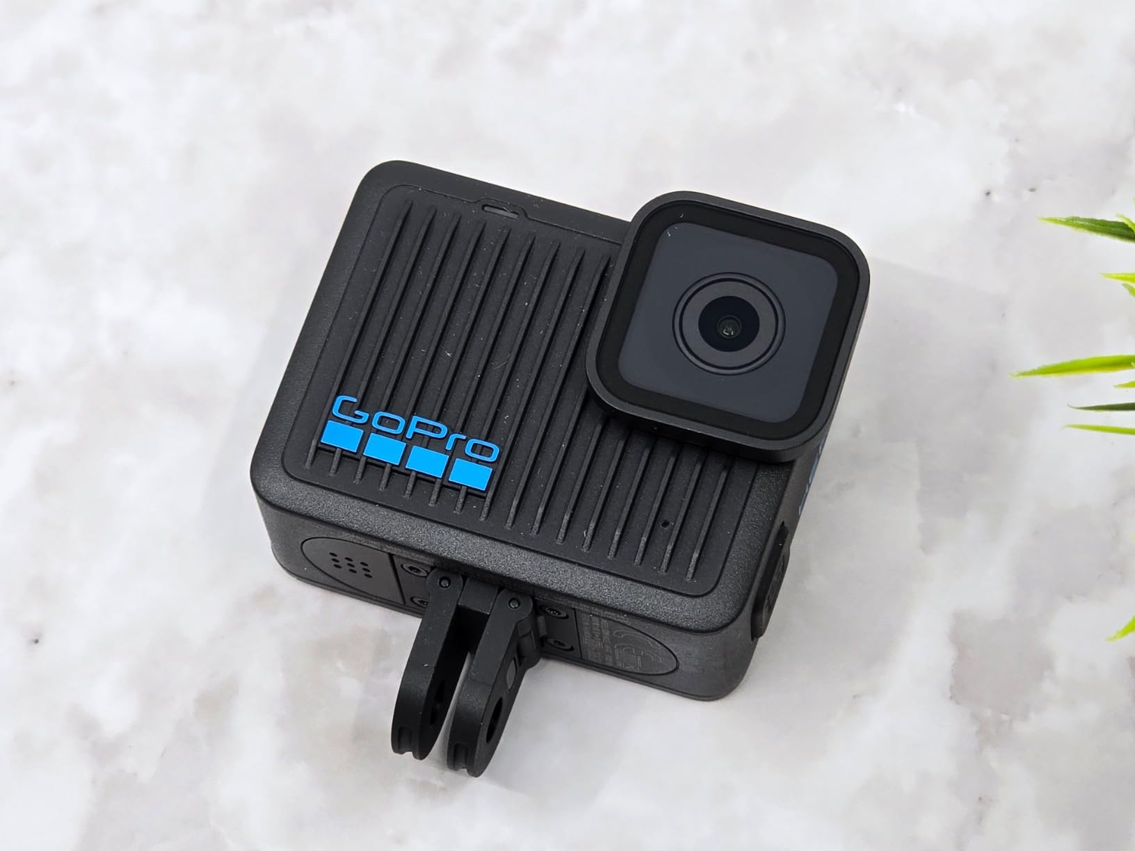 Hero - Compact Waterproof Action Camera with 4K Ultra HD Video, 12MP Photo, Touch Screen customer photo 2
