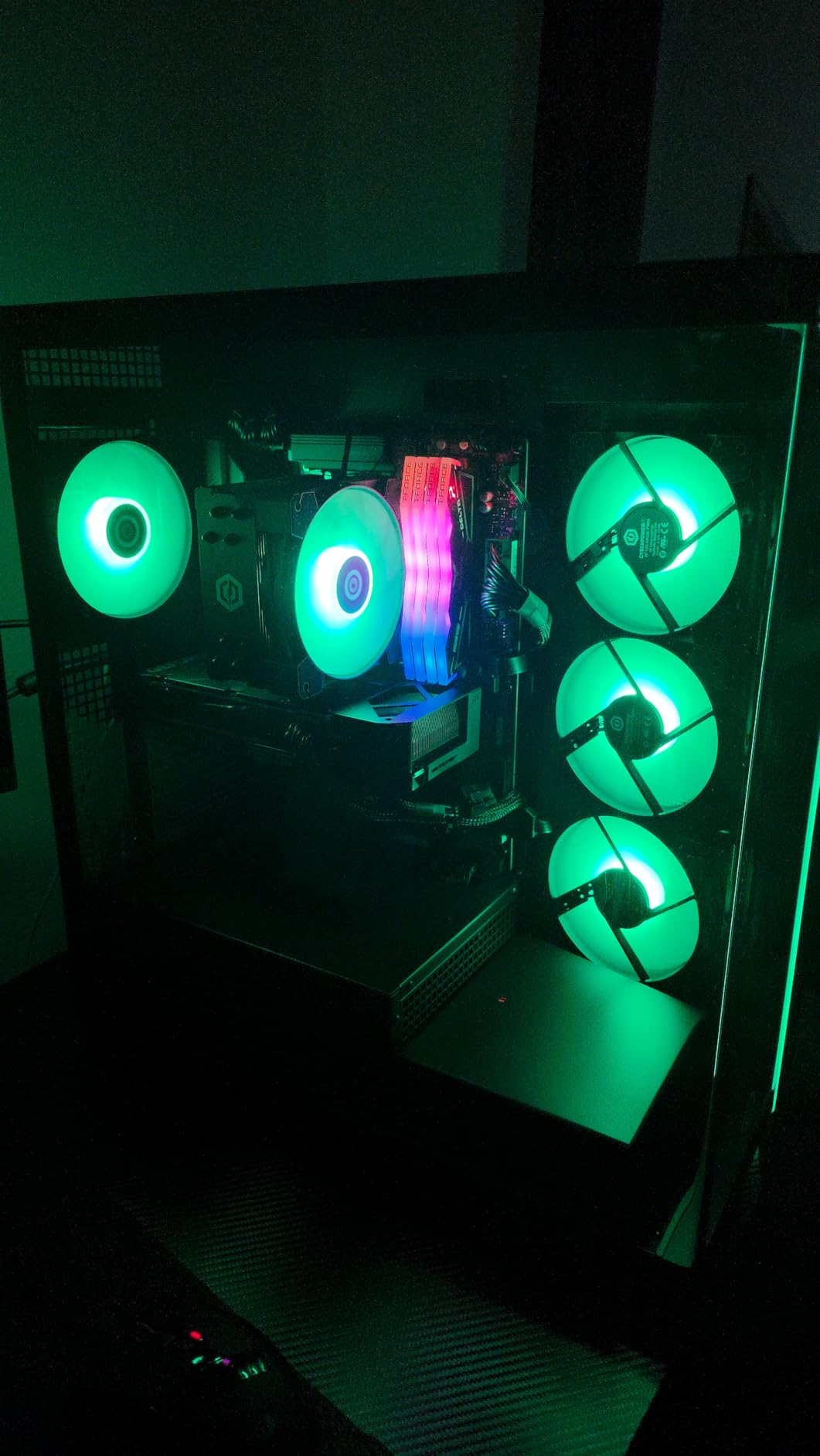 CyberpowerPC Gamer Master Gaming PC, AMD Ryzen 5 5500 3.6GHz, Radeon RX 6400 4GB, 16GB DDR4, 500GB PCIe Gen4 SSD, WiFi Ready & Windows 11 Home (GMA3100A) customer photo 1
