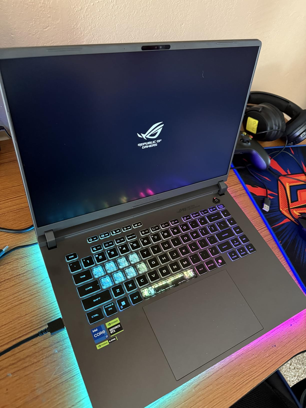 ASUS ROG Strix G16 (2025) Gaming Laptop, 16” ROG Nebula 16:10 2.5K 240Hz/3ms, NVIDIA® GeForce RTX™ 5070 Ti, Intel® Core™ Ultra 9 Processor 275HX, 32GB DDR5, 1TB SSD, Wi-Fi 7, Win11 Home, G615LR-AS96 customer photo 1