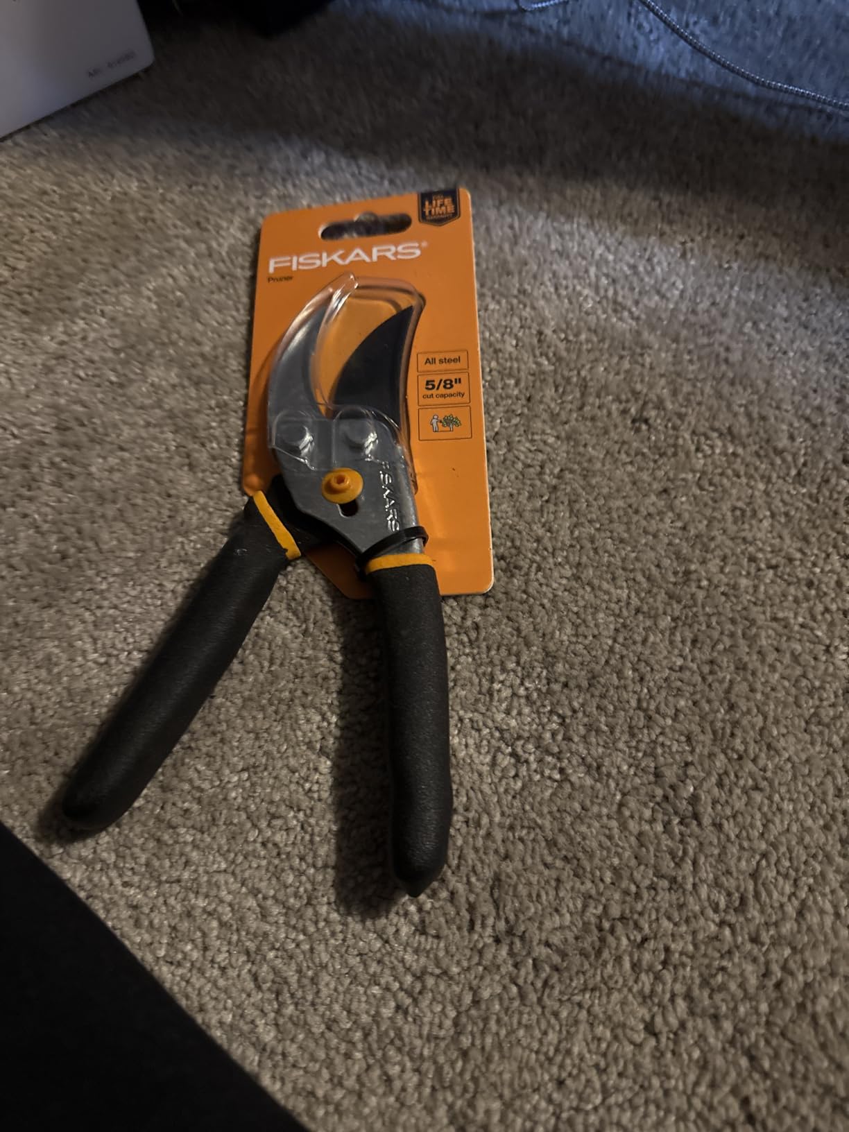 Fiskars Bypass Pruning Shears, 5/8