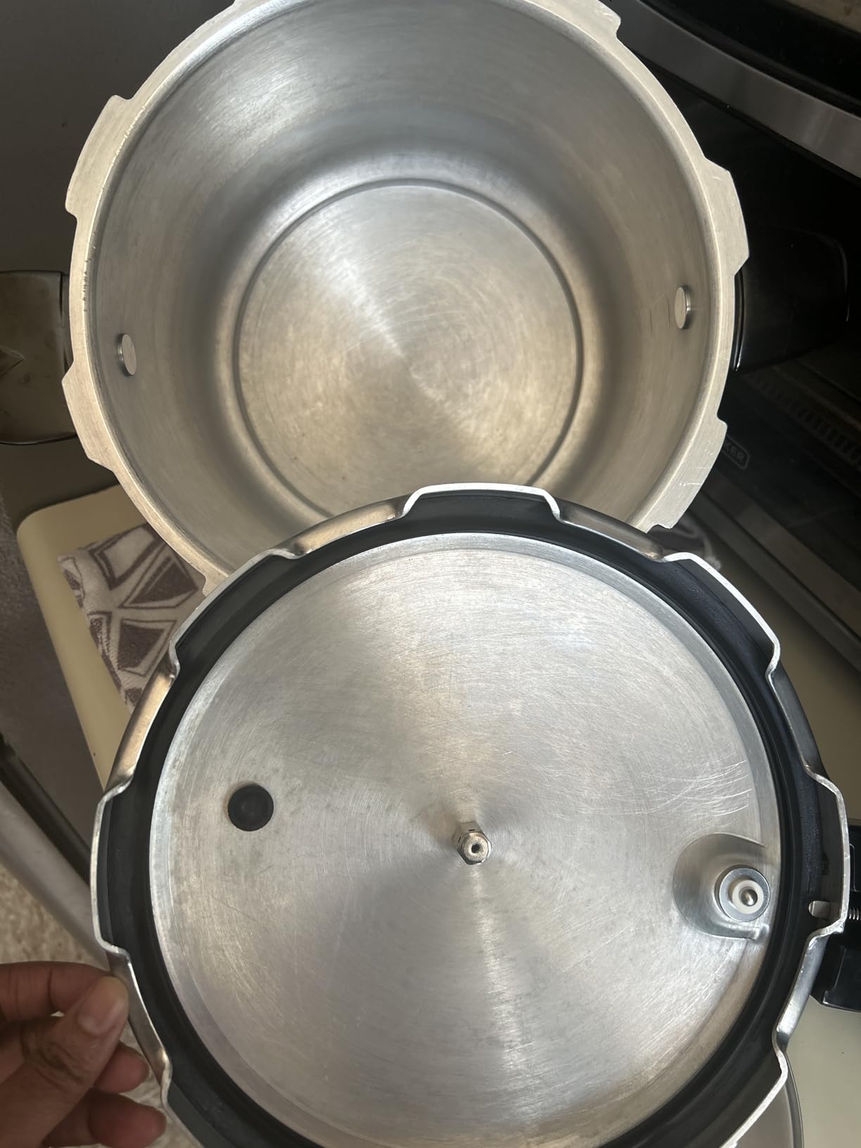 Presto 01264 6-Quart Aluminum Pressure Cooker, Silver customer photo 1