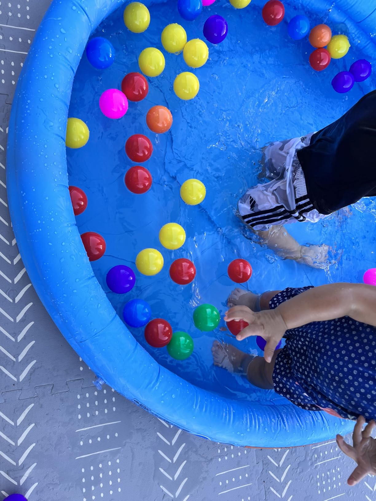 INTEX 59416EP Crystal Blue Inflatable Kiddie Swimming Pool, 45in x 10in customer photo 1