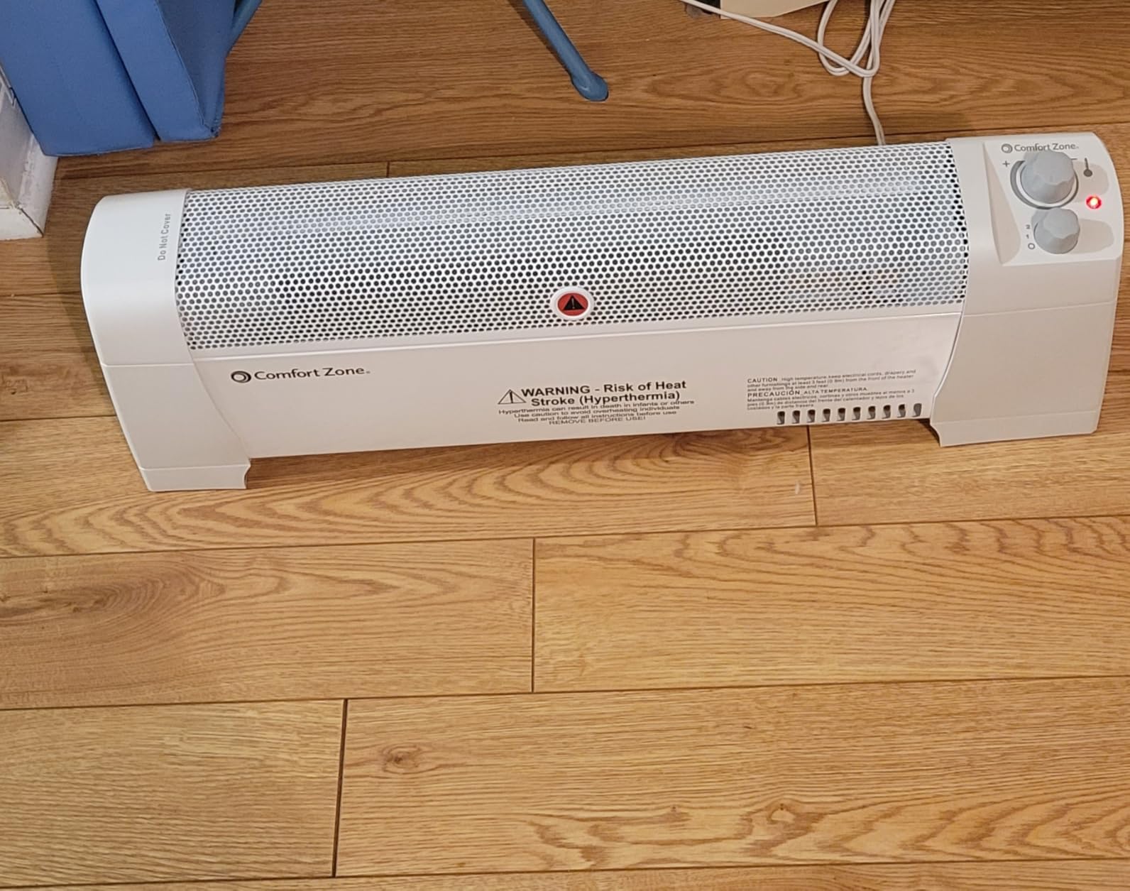 Comfort Zone CZ600 750/1,500-Watt Electric Baseboard Space Heater with Adjustable Thermostat, Dent-Proof End Panels, Overheat Protection System, Safety Tip-Over Switch, & Stay-Cool Body, White Customer Review Comfort Zone CZ600 750/1,500-Watt Electric Baseboard Space Heater with Adjustable Thermostat, Dent-Proof End Panels, Overheat Protection System, Safety Tip-Over Switch, & Stay-Cool Body, White - Customer Photo 1