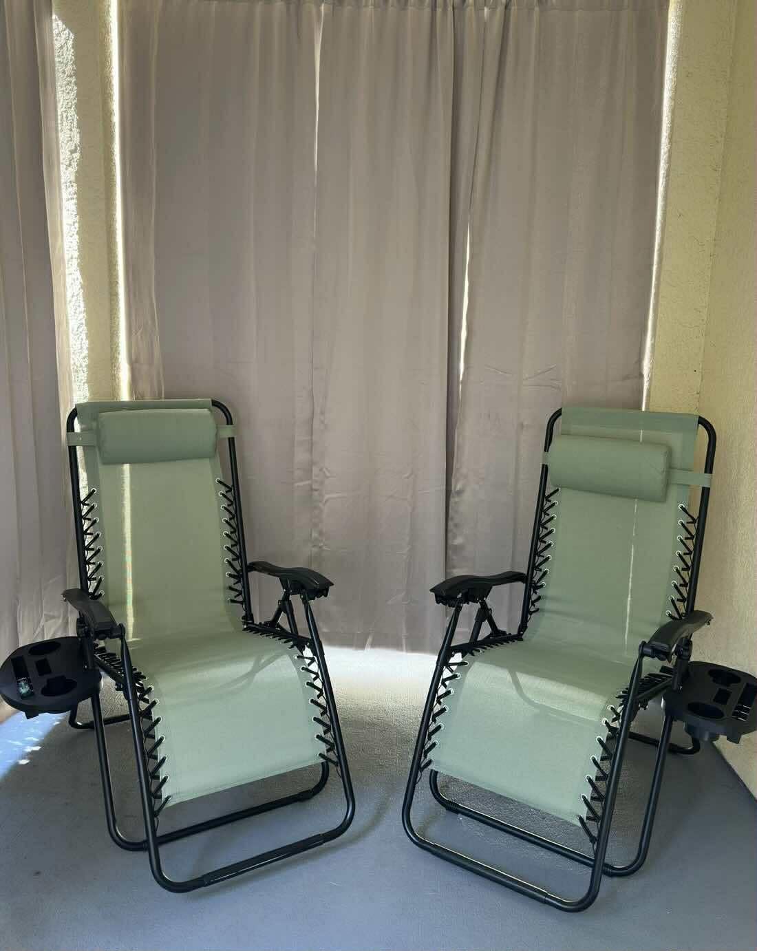 Best Choice Products Set of 2 Adjustable Steel Mesh Zero Gravity Lounge Chair Recliners w/Pillows and Cup Holder Trays - Black Customer Review Best Choice Products Set of 2 Adjustable Steel Mesh Zero Gravity Lounge Chair Recliners w/Pillows and Cup Holder Trays - Black - Customer Photo 2