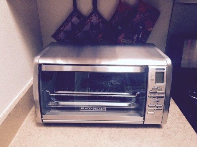Black+Decker Countertop Convection Toaster Oven, 8 One-touch Cooking Functions, Stainless Steel - Customer Photo 1