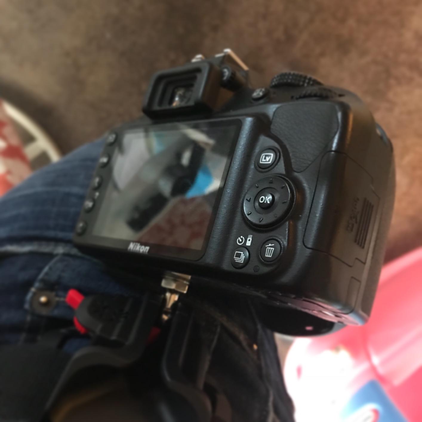 Spider Holster - BlackWidow Camera Holster + Pin - Self locking holster for carrying a light weight camera from any belt! Customer Review Spider Holster - BlackWidow Camera Holster + Pin - Self locking holster for carrying a light weight camera from any belt! - Customer Photo 1