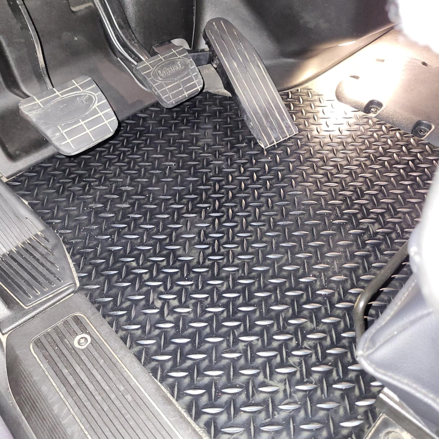 Rubber-Cal Diamond-Plate Rubber Flooring Rolls - 3 mm x 4 ft x 7 ft Rolls - Black Customer Review Rubber-Cal Diamond-Plate Rubber Flooring Rolls - 3 mm x 4 ft x 7 ft Rolls - Black - Customer Photo 2