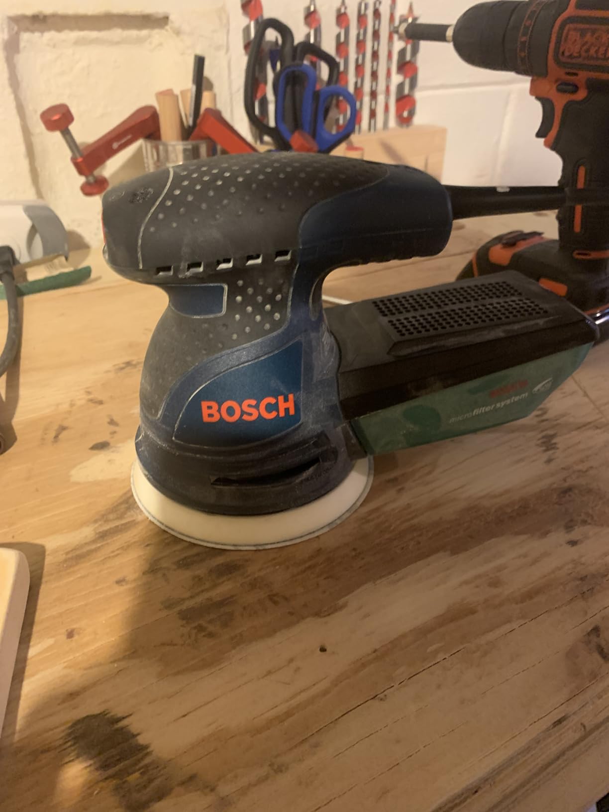 BOSCH ROS20VSC Palm Sander 2.5 Amp 5 Inch Corded Variable Speed Random Orbital Sander Customer Review BOSCH ROS20VSC Palm Sander 2.5 Amp 5 Inch Corded Variable Speed Random Orbital Sander - Customer Photo 2