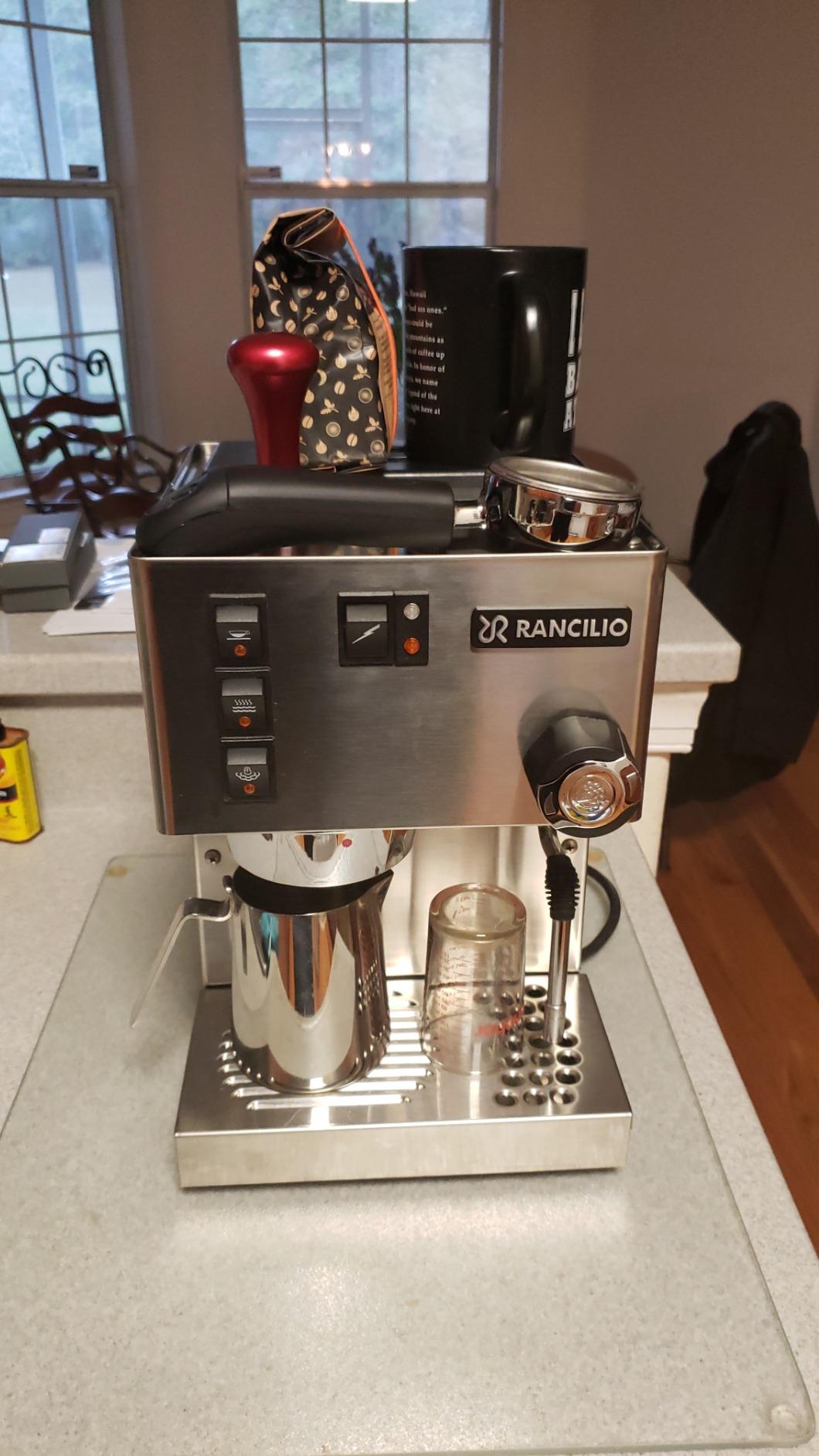 Rancilio Silvia Espresso Machinet,0.3 liters, with Iron Frame and Stainless Steel Side Panels, 11.4 by 13.4-Inch Customer Review Rancilio Silvia Espresso Machinet,0.3 liters, with Iron Frame and Stainless Steel Side Panels, 11.4 by 13.4-Inch - Customer Photo 2