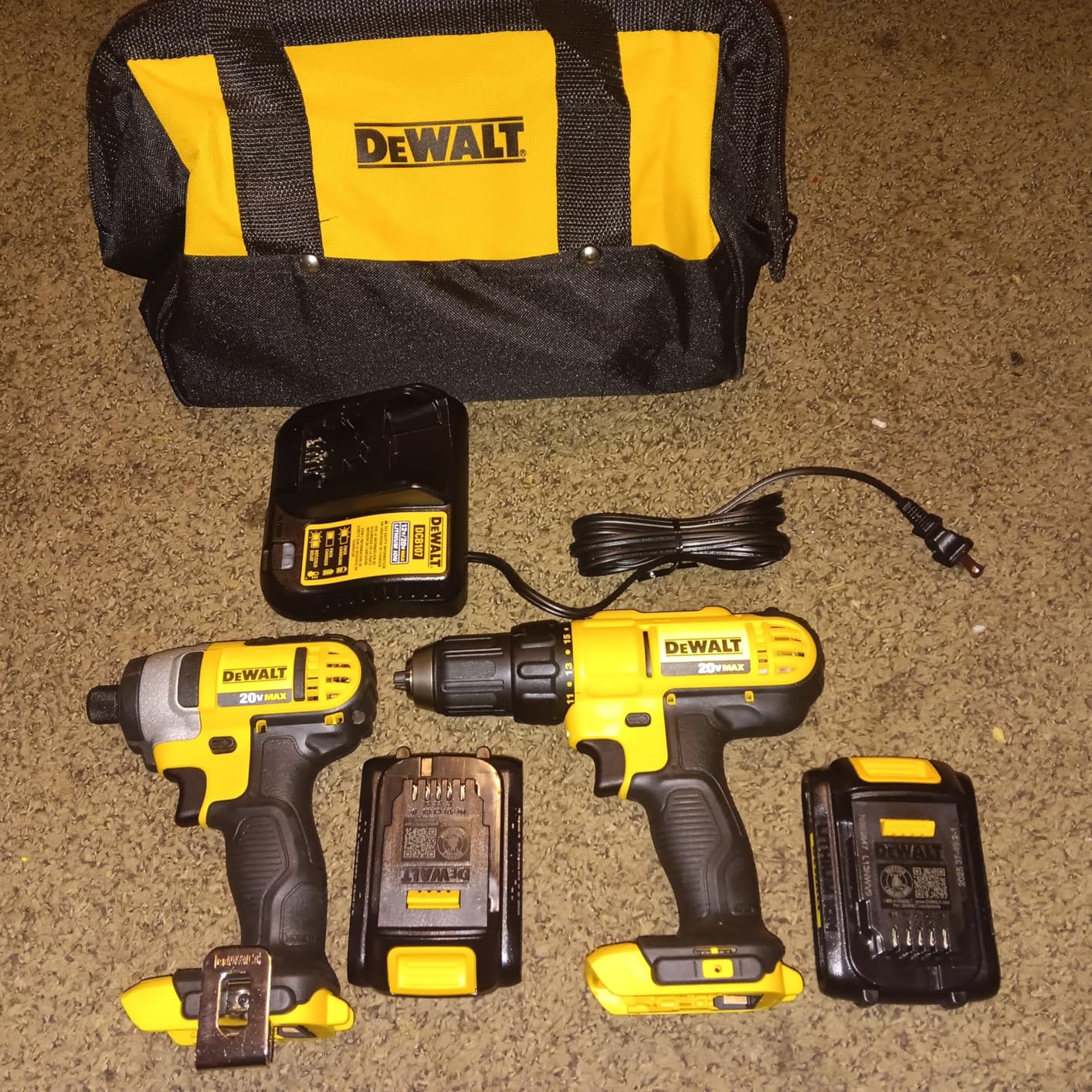 DEWALT 20V MAX Cordless Drill and Impact Driver, Power Tool Combo Kit , Includes 2 Batteries, Charger and Bag (DCK240C2) Customer Review DEWALT 20V MAX Cordless Drill and Impact Driver, Power Tool Combo Kit , Includes 2 Batteries, Charger and Bag (DCK240C2) - Customer Photo 1