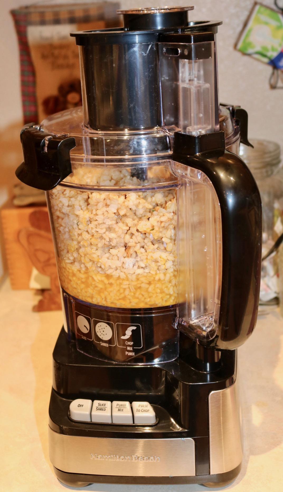 Hamilton Beach Stack & Snap Food Processor and Vegetable Chopper, BPA Free, Stainless Steel Blades, 12 Cup Bowl, 2-Speed 450 Watt Motor, Black (70725A) Customer Review Hamilton Beach Stack & Snap Food Processor and Vegetable Chopper, BPA Free, Stainless Steel Blades, 12 Cup Bowl, 2-Speed 450 Watt Motor, Black (70725A) - Customer Photo 2