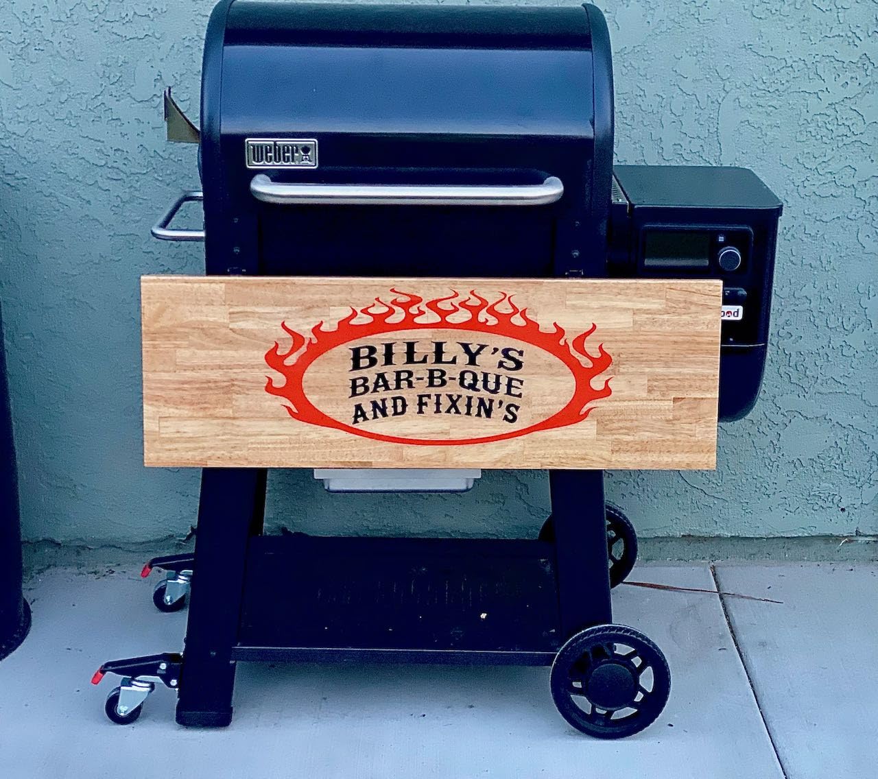 Weber Searwood 600 Wood Pellet Smoker Grill - Wi-Fi & Bluetooth-Enabled Outdoor Grill for Smoking, Searing, Rapid React PID & Cooking up to 600F, Black customer photo 1