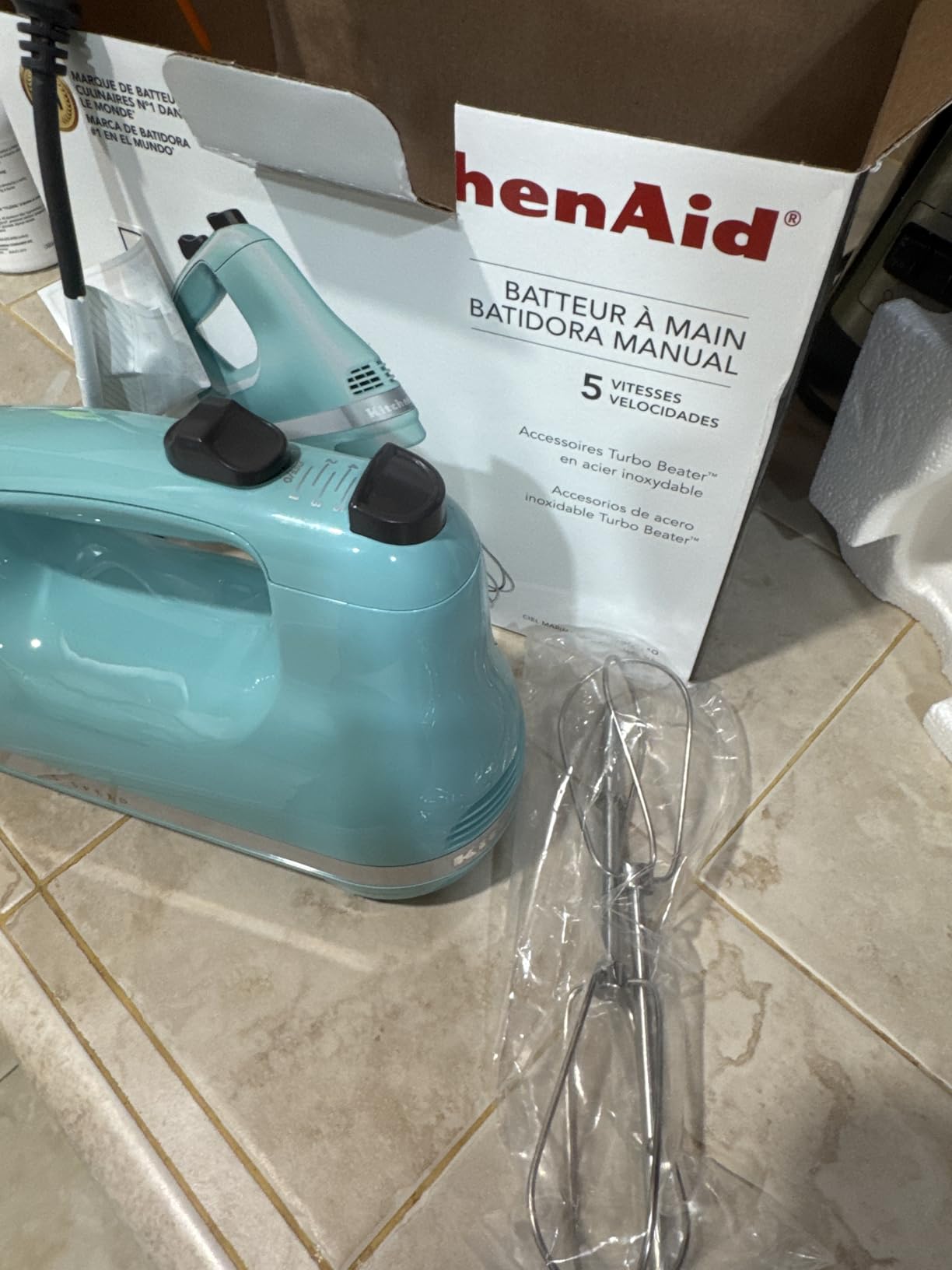 KitchenAid 5 Ultra Power Speed Hand Mixer - KHM512, Ice Blue Customer Review KitchenAid 5 Ultra Power Speed Hand Mixer - KHM512, Ice Blue - Customer Photo 1