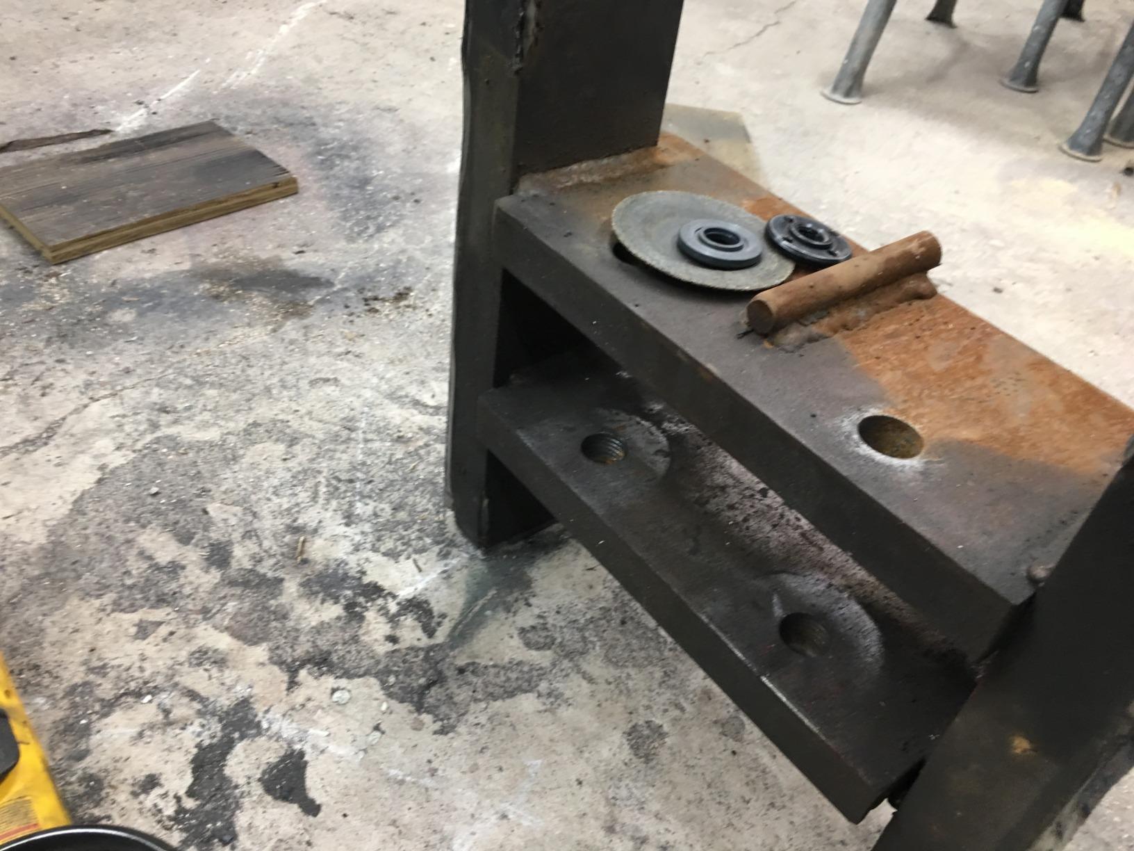DEWALT Angle Grinder, 4.5 Inch, 11 Amp, 11,000 rpm, With Paddle Switch, Ergonomic Compact Design Grinder Tool (DWE402) customer photo 2