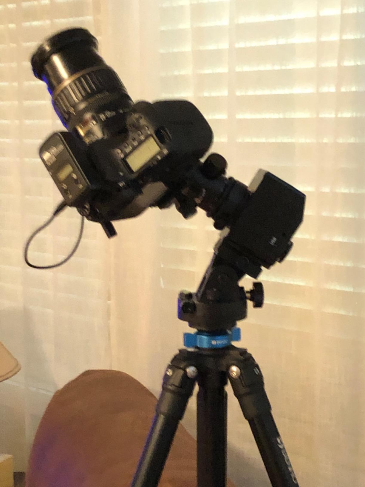 Benro Mach3 Aluminum Tripod - Professional 4-Section Heavy-Duty - Customer Photo 3