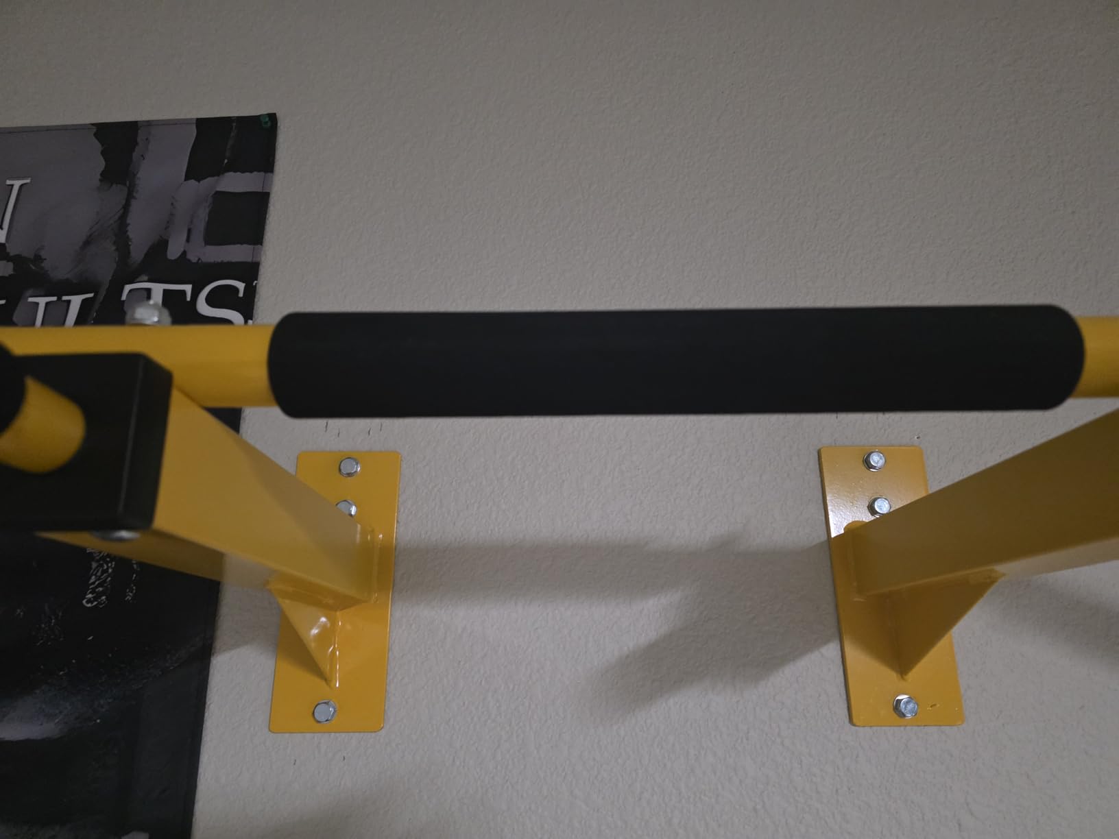 Yes4All Pull Up Bar Wall Mounted - Multifunctional Wall Mounted Pull Up Bar for Home Gym Workout Strength Training Equipment Customer Review Yes4All Pull Up Bar Wall Mounted - Multifunctional Wall Mounted Pull Up Bar for Home Gym Workout Strength Training Equipment - Customer Photo 2