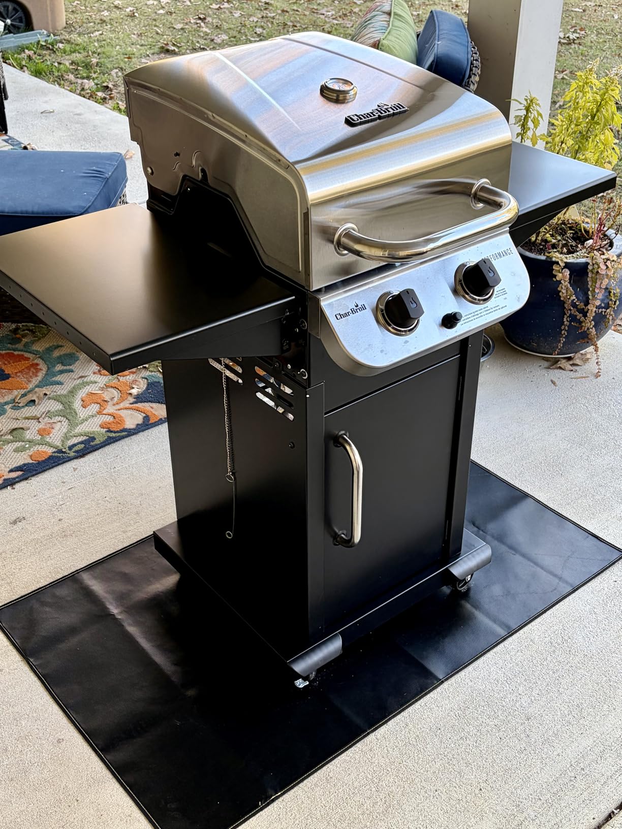 Char-Broil Performance Series Convective 2-Burner Cabinet Propane Gas Stainless Steel Grill - 463673519P1 - Customer Photo 1