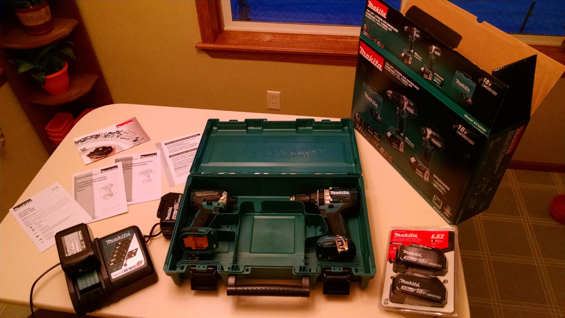 Makita XT269M 18V LXT Lithium-Ion Brushless Cordless 2-Pc. Combo Kit (4.0Ah), Blue customer photo 1
