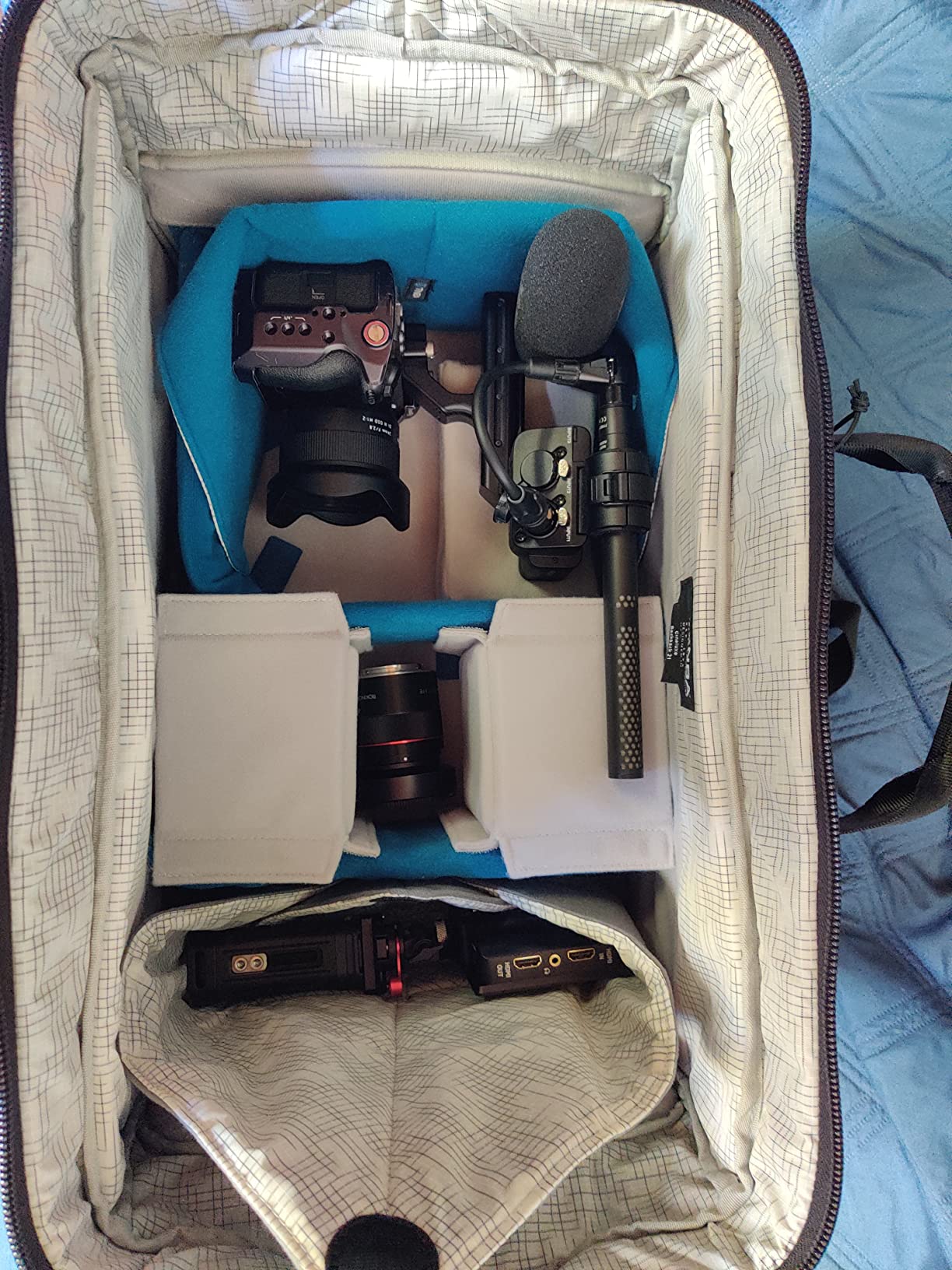 Tenba Cineluxe Backpack 24 for DSLR, Mirrorless Cameras and Lenses Black 637-512 - Customer Photo 2