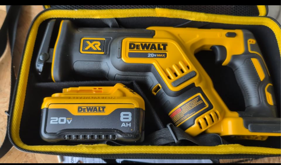 DEWALT 20V MAX XR Reciprocating Saw Cordless, Brushless, Compact, Variable Speed, Pivoting Head, LED Light, Tool Only (DCS367B) customer photo 1