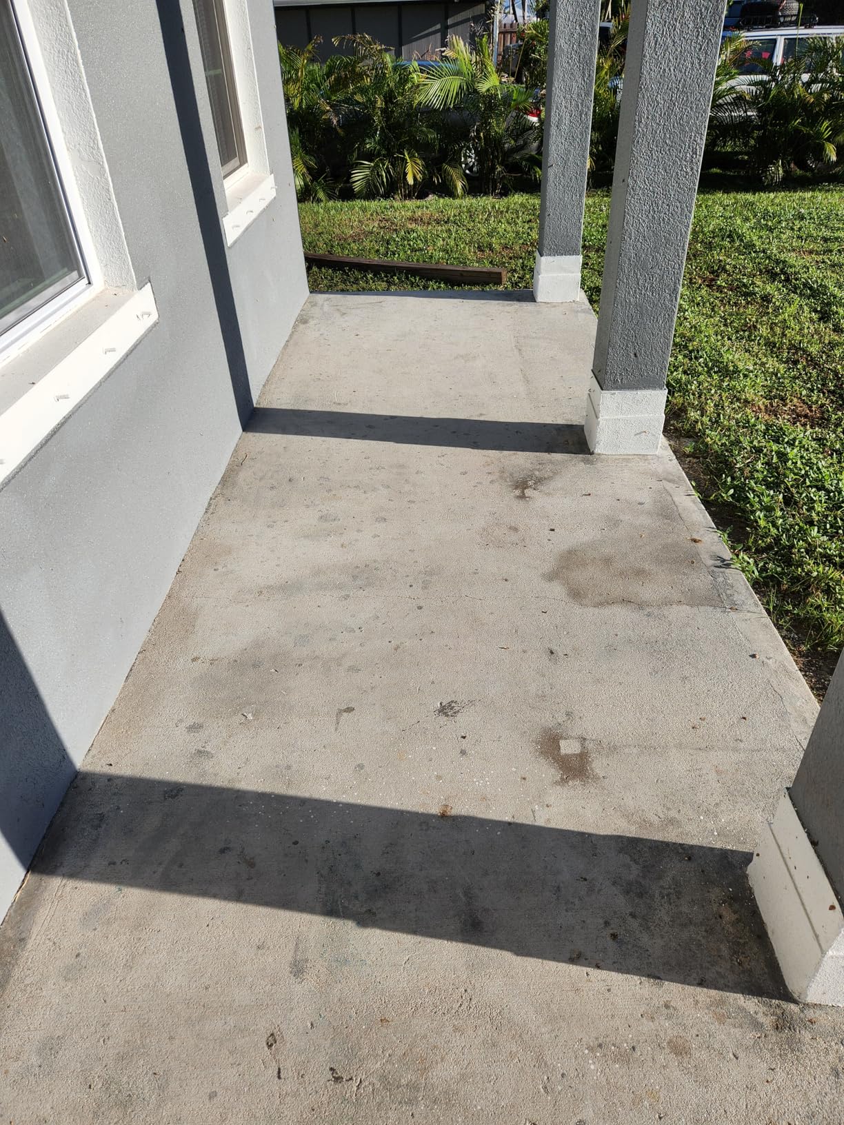 KILZ 1-Part Epoxy Concrete & Garage Floor Paint, Slate Gray, 1 Gallon customer photo 1