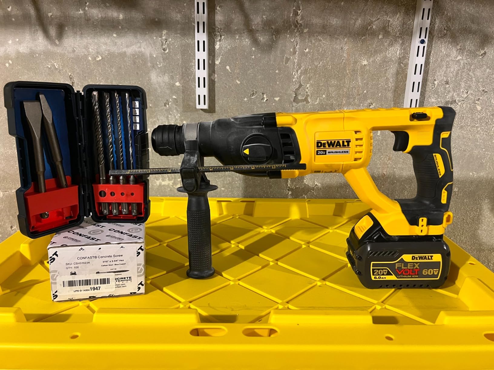 DEWALT 20V MAX SDS Plus 1 Inch Cordless Rotary Hammer with D-Handle, Bare Tool Only (DCH133B) Customer Review DEWALT 20V MAX SDS Plus 1 Inch Cordless Rotary Hammer with D-Handle, Bare Tool Only (DCH133B) - Customer Photo 2